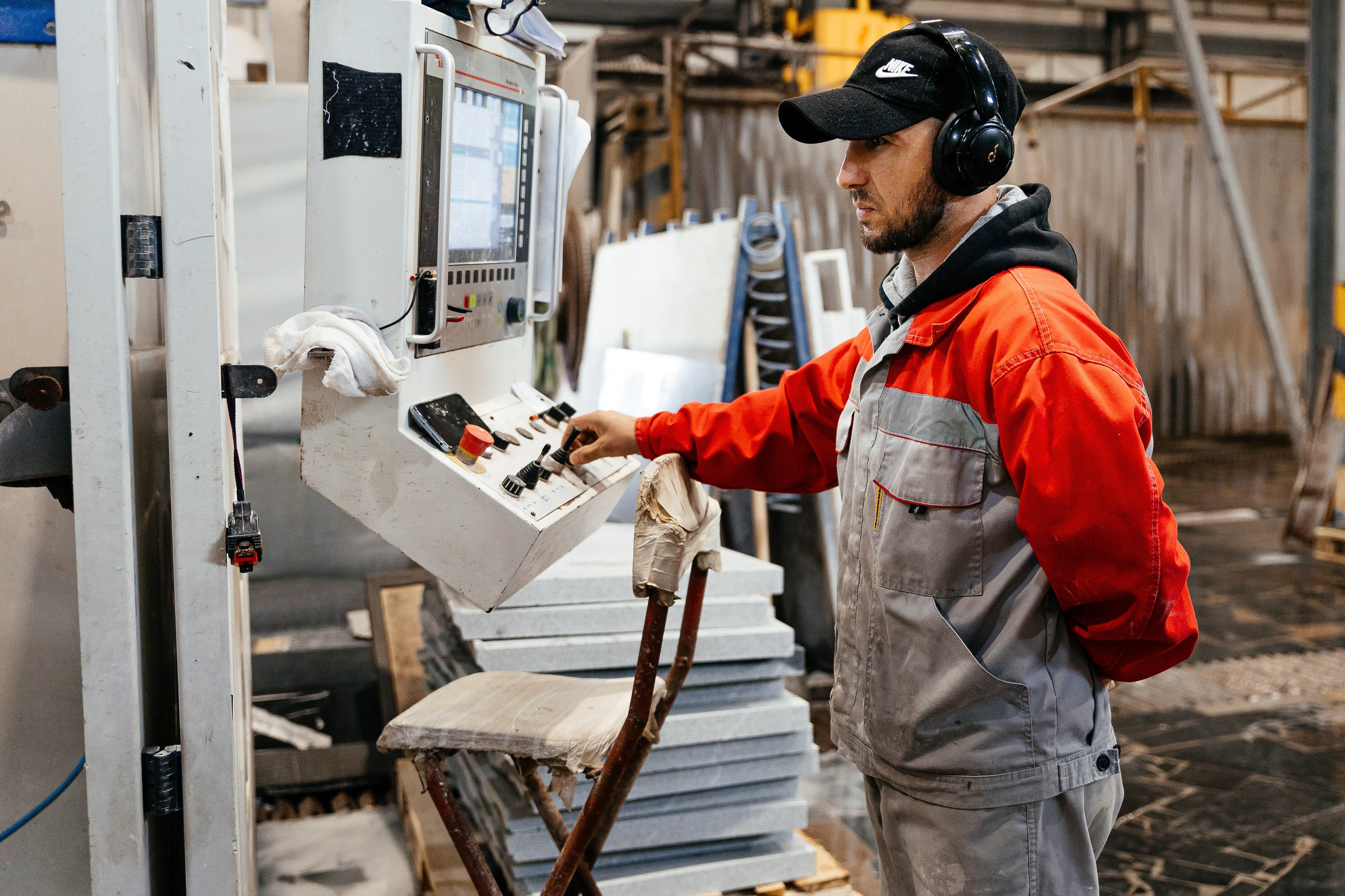 Камнеобрабатывающий завод. Ваш самый лучший фотограф!