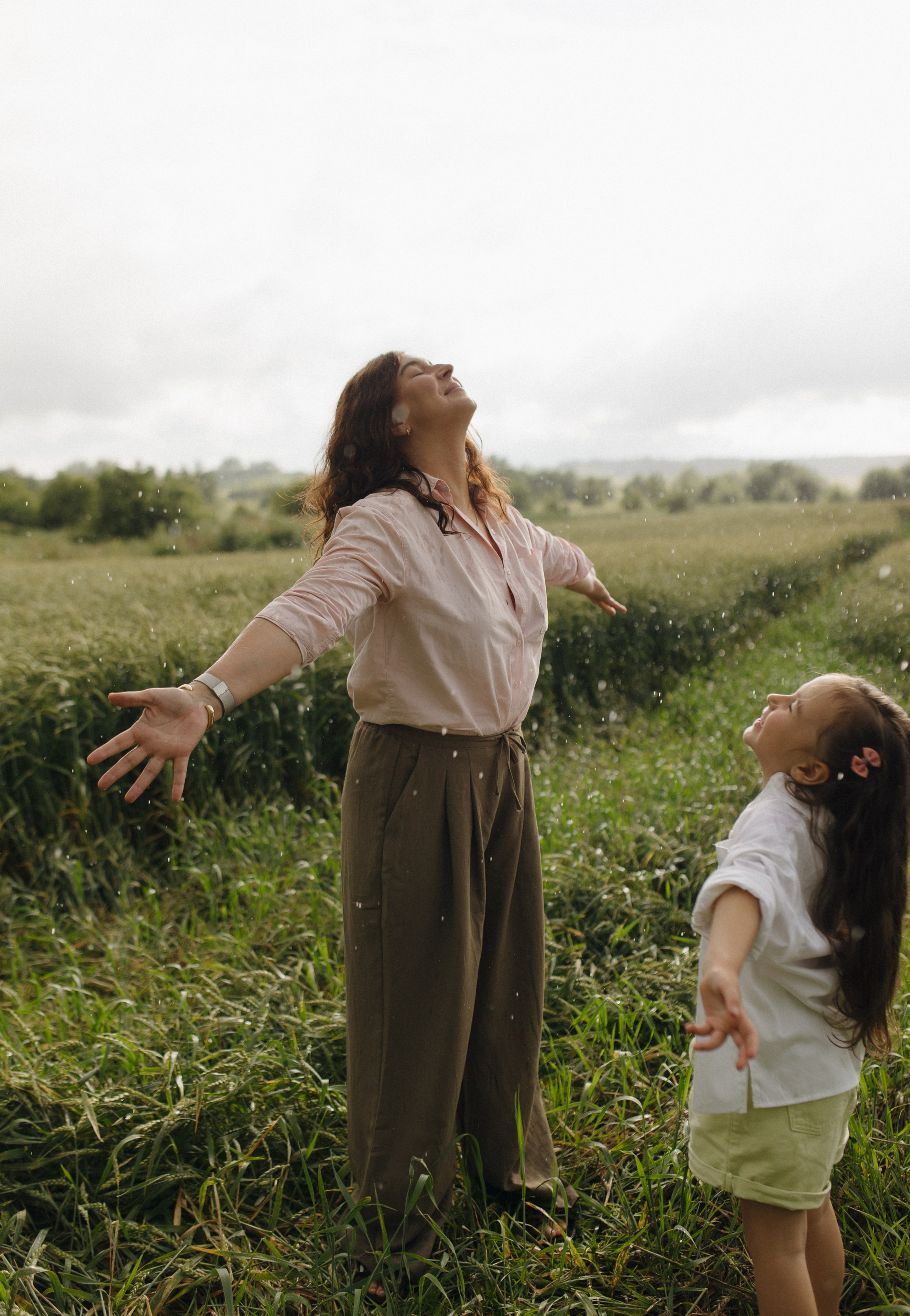 «Под грибным дождём». Свадебный и семейный фотограф в Калининграде Ольга Мешечкова