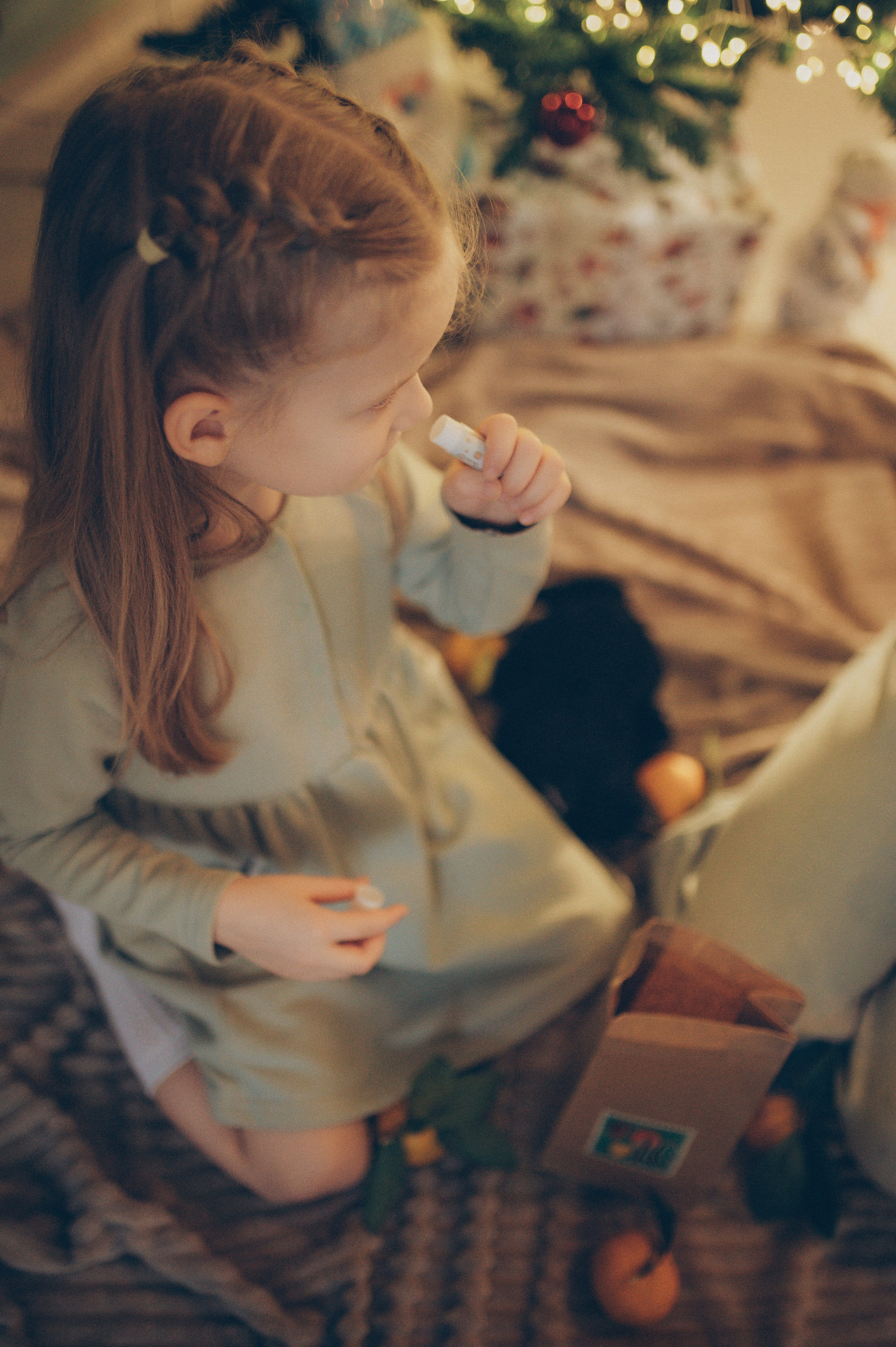 Тася, Соня, Женя и Илья (новогодняя домашняя). Фотограф, г. Лесной Свердловской области