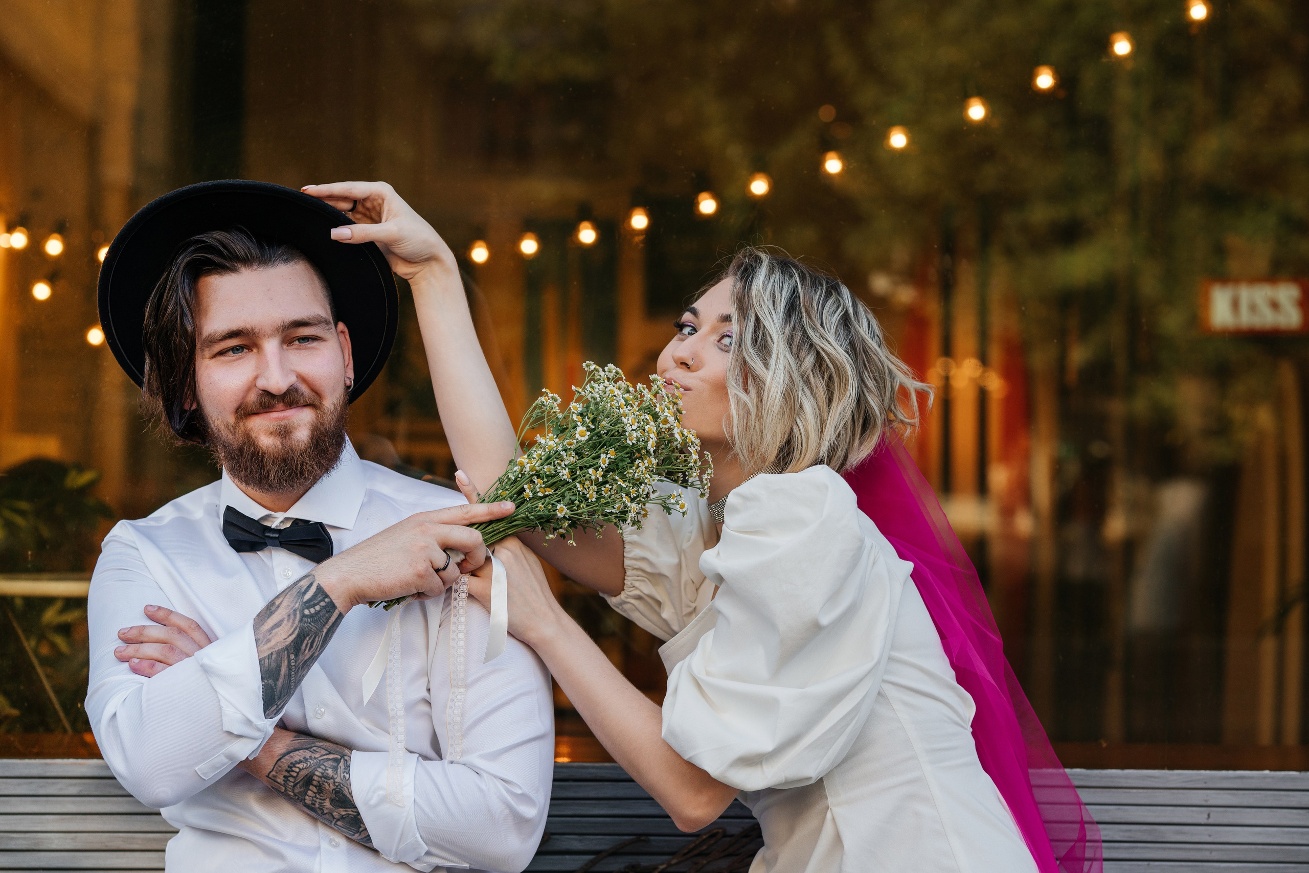Свадебная прогулка по городу. Денис и Кристина. Свадебный и семейный фотограф Надежда Соловьева