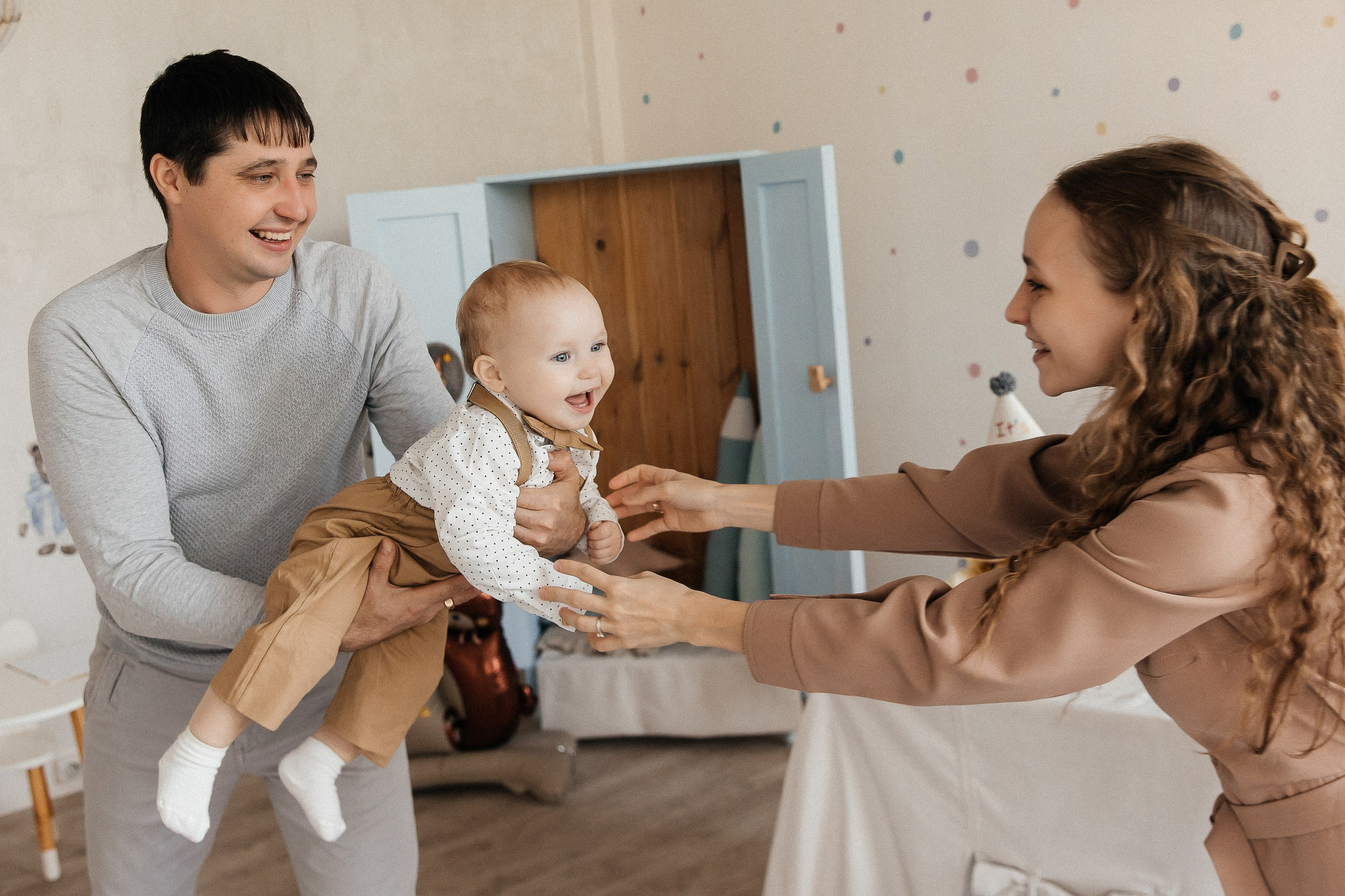Семейная фотосессия на 1 годик❤️. Детская и семейная фотостудия Кемерово. Фотосессии на годик под ключ!