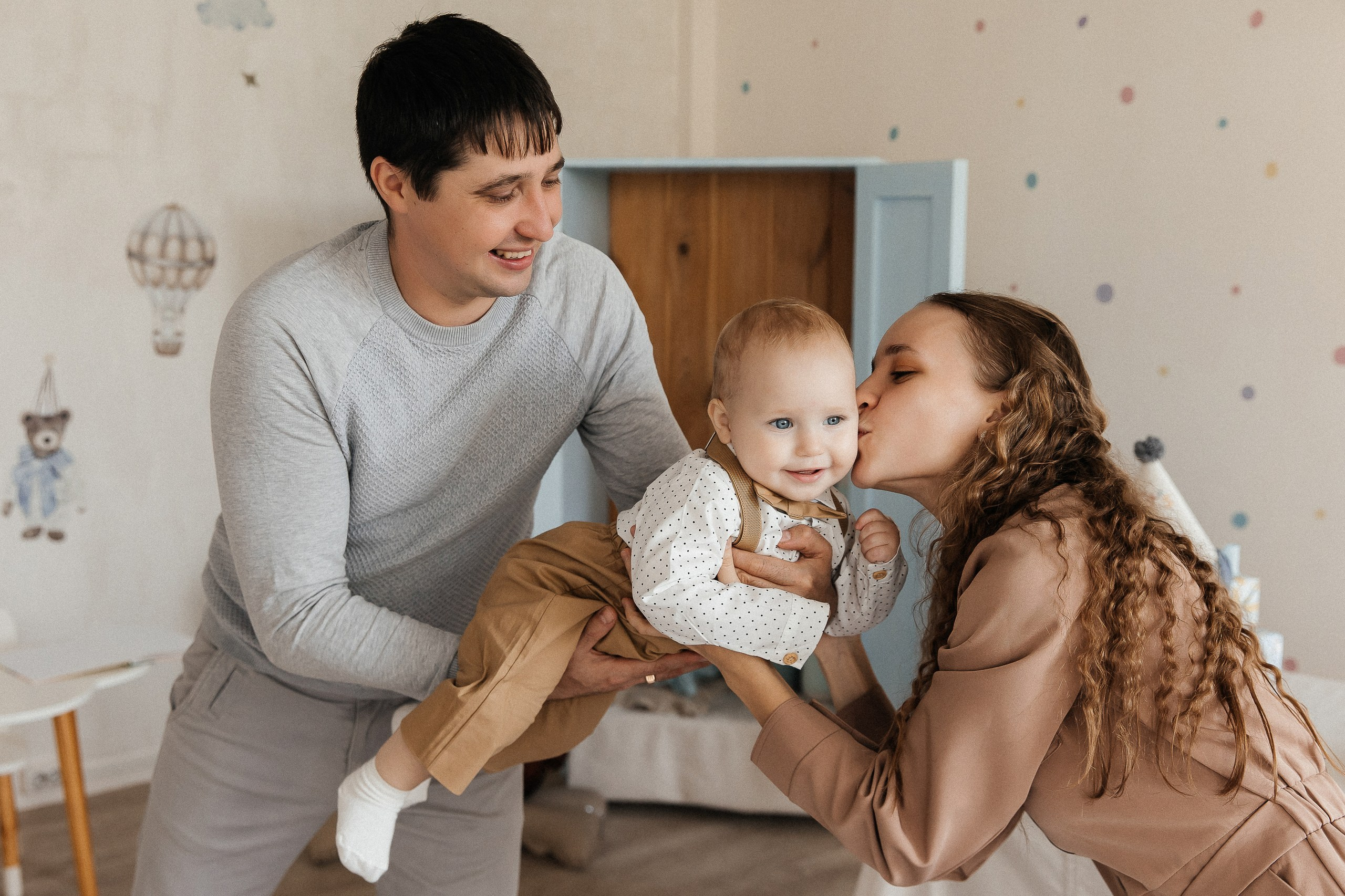 Семейная фотосессия на 1 годик❤️. Детская и семейная фотостудия Кемерово. Фотосессии на годик под ключ!