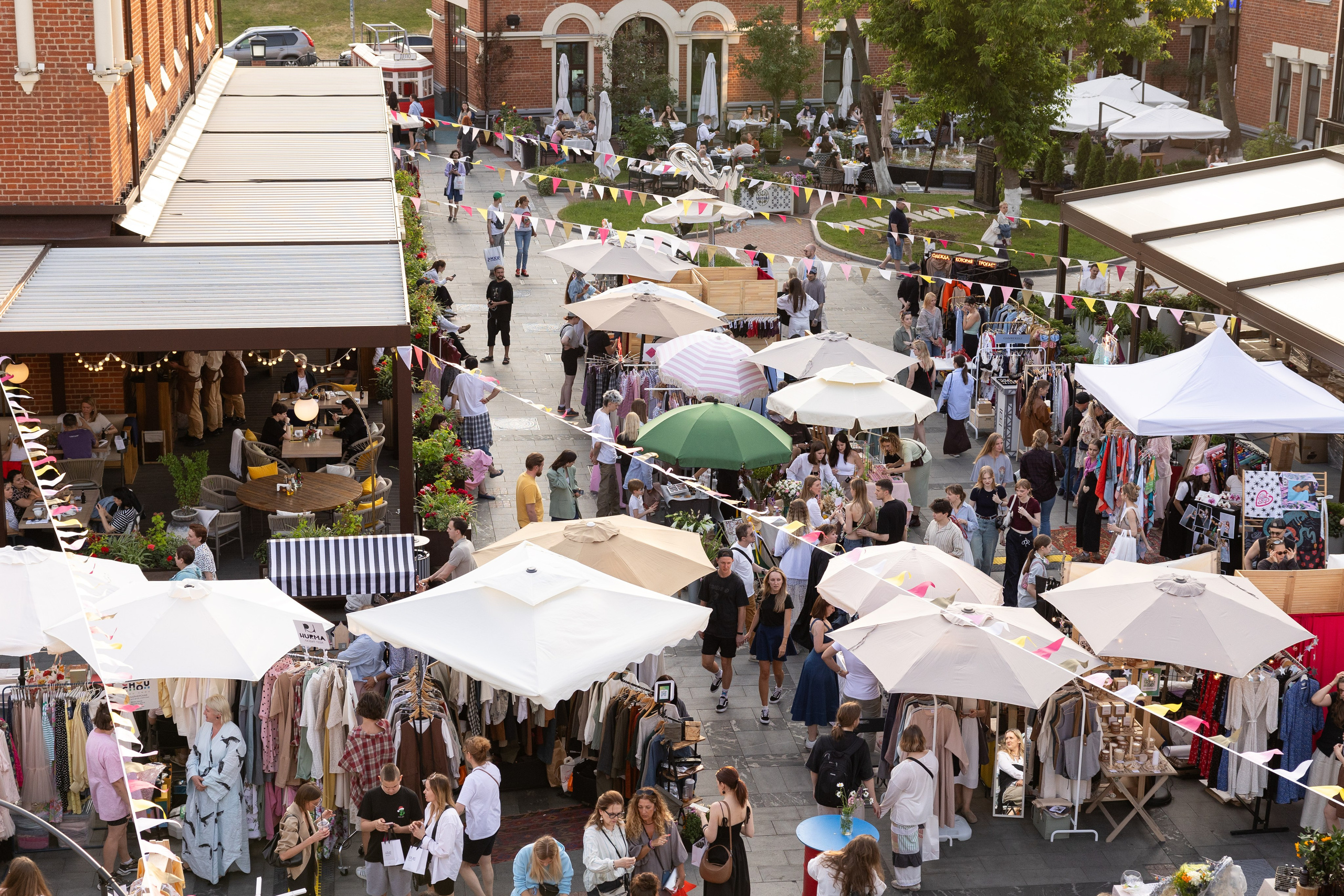 7–8 июня 2025 в пространстве «Три вокзала. Депо» / День 2 / фото Саша Жукова. Фотоотчеты «Ламбада-маркета»