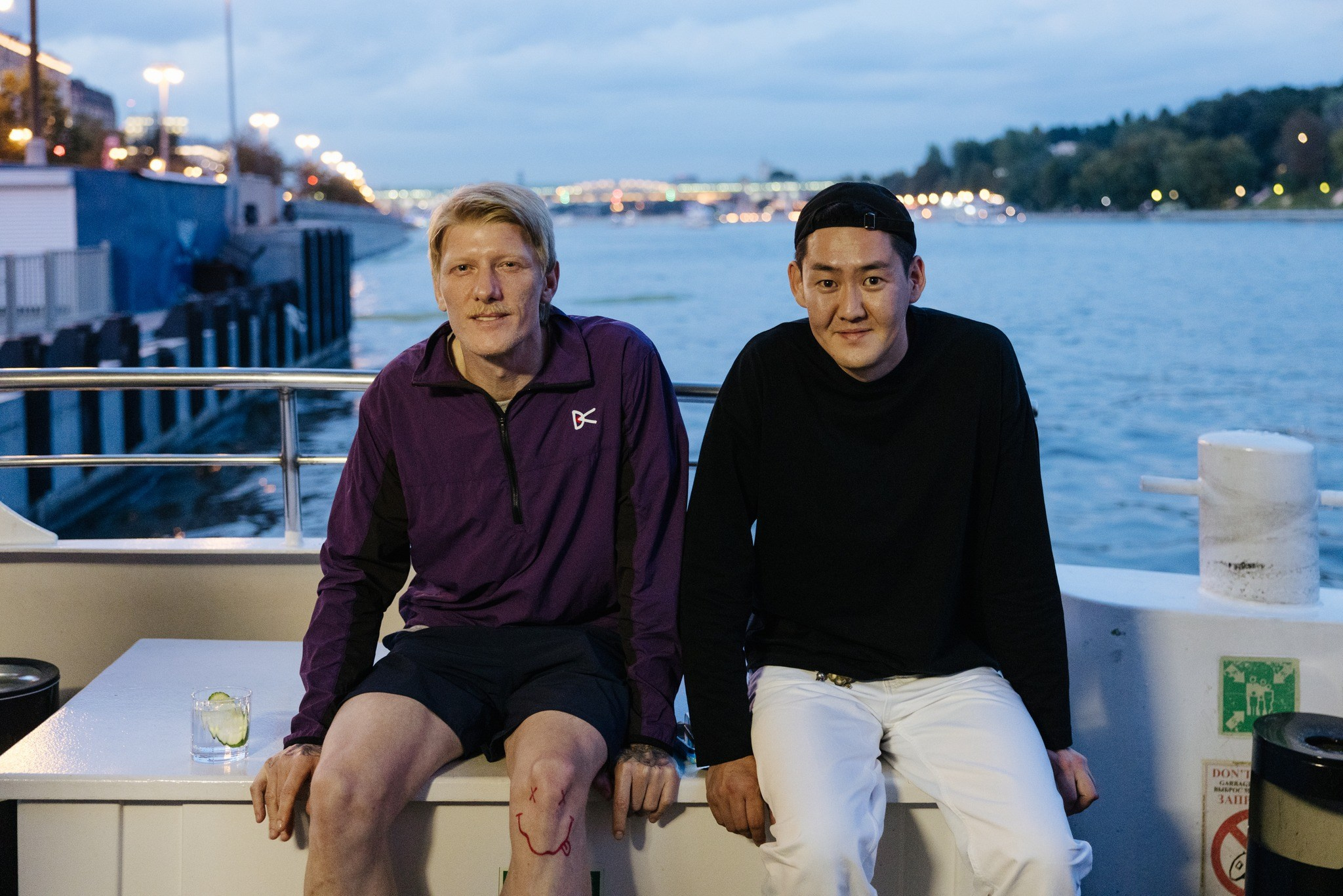 «Ламбаде» 15 лет! 17 августа 2024 Праздничный круиз / Часть 2. Фотоотчеты «Ламбада-маркета»