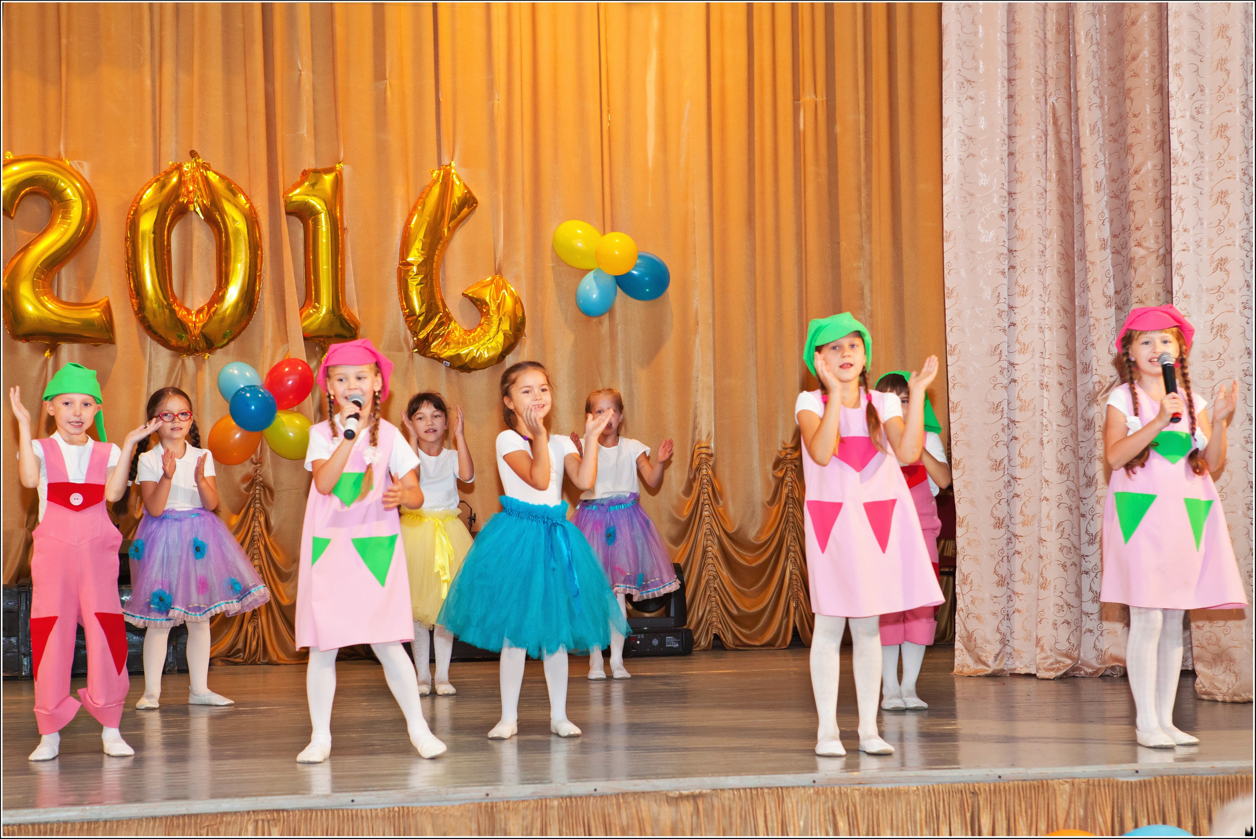 Выступление коллектива Дежавю. Фото и видео Москва, Московский. Свадебный фотограф, видеограф, фотосессии, видеосъемка