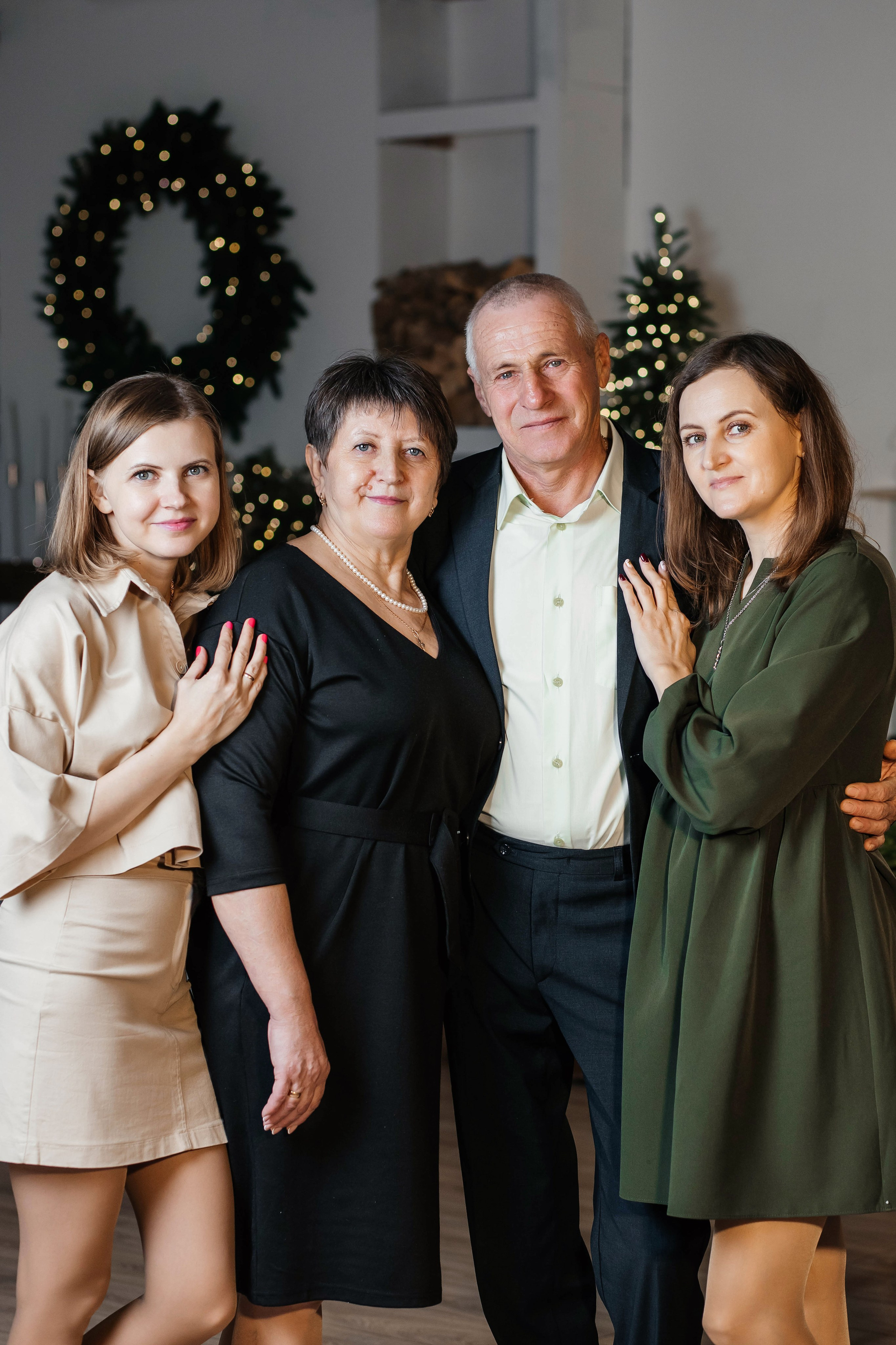 Семейная фотосессия Татьяна НГ 2026. Женский фотограф в Оренбурге Ирина Заводчикова