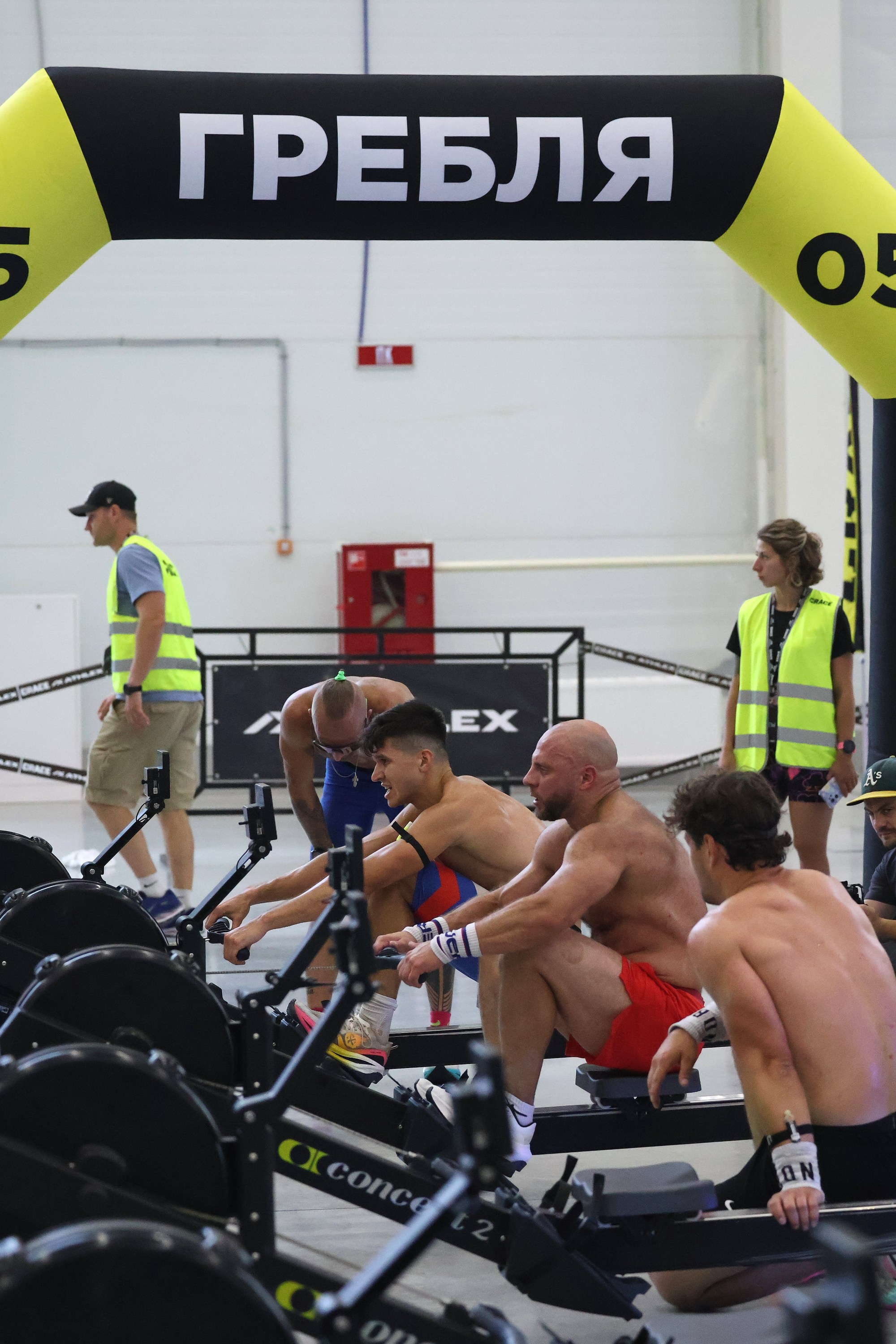 Кроссфит гонка CRACE Крейс. Станция гребля