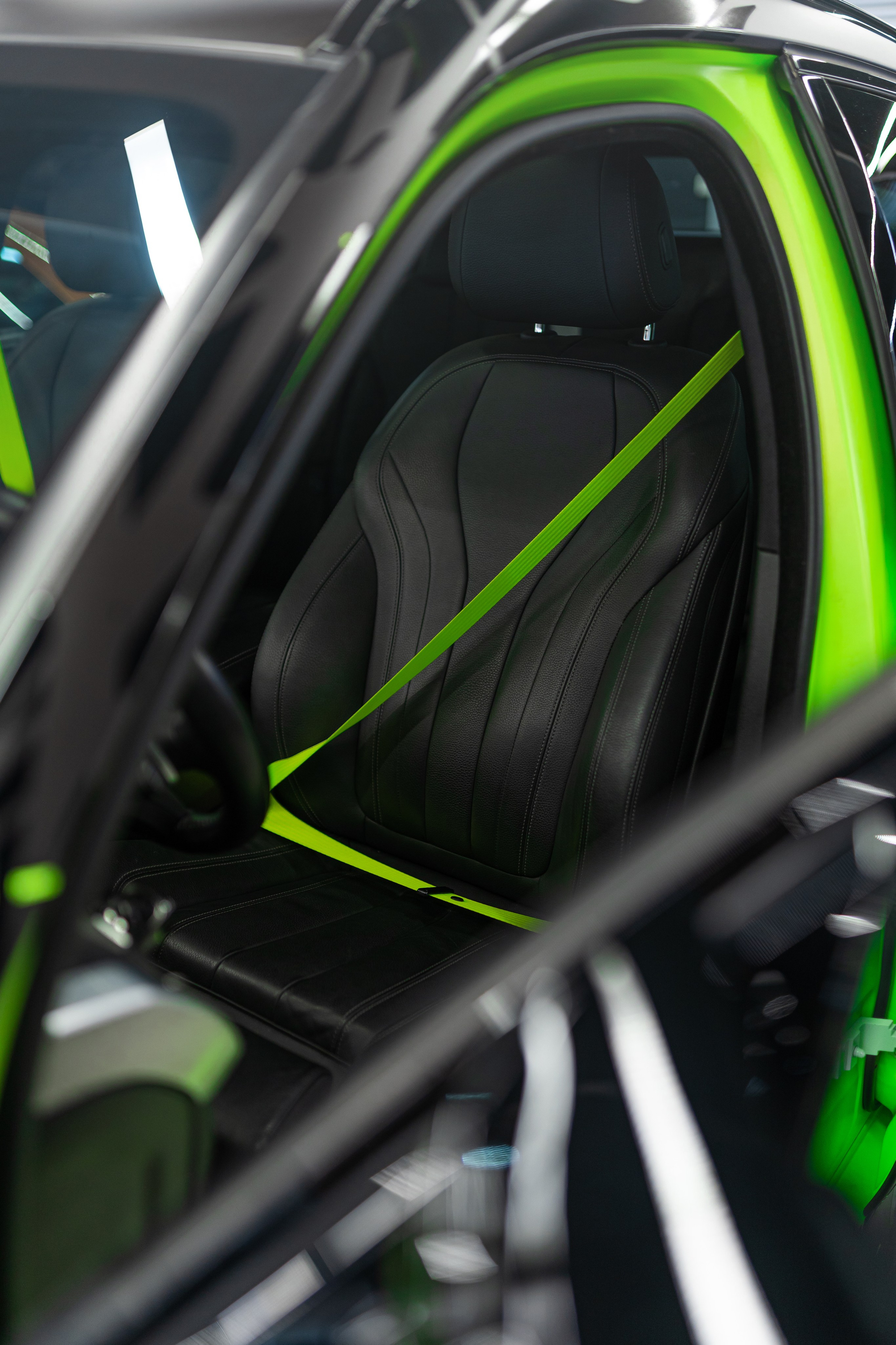 Винилография на BMW X6. Студия дизайна и оклейки авто Barmaley Design