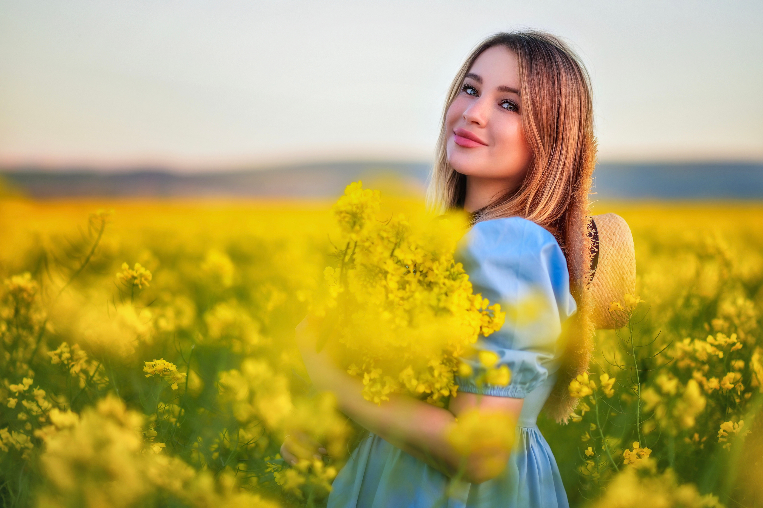 Рапсовое поле. Семейный и детский фотограф Анапа