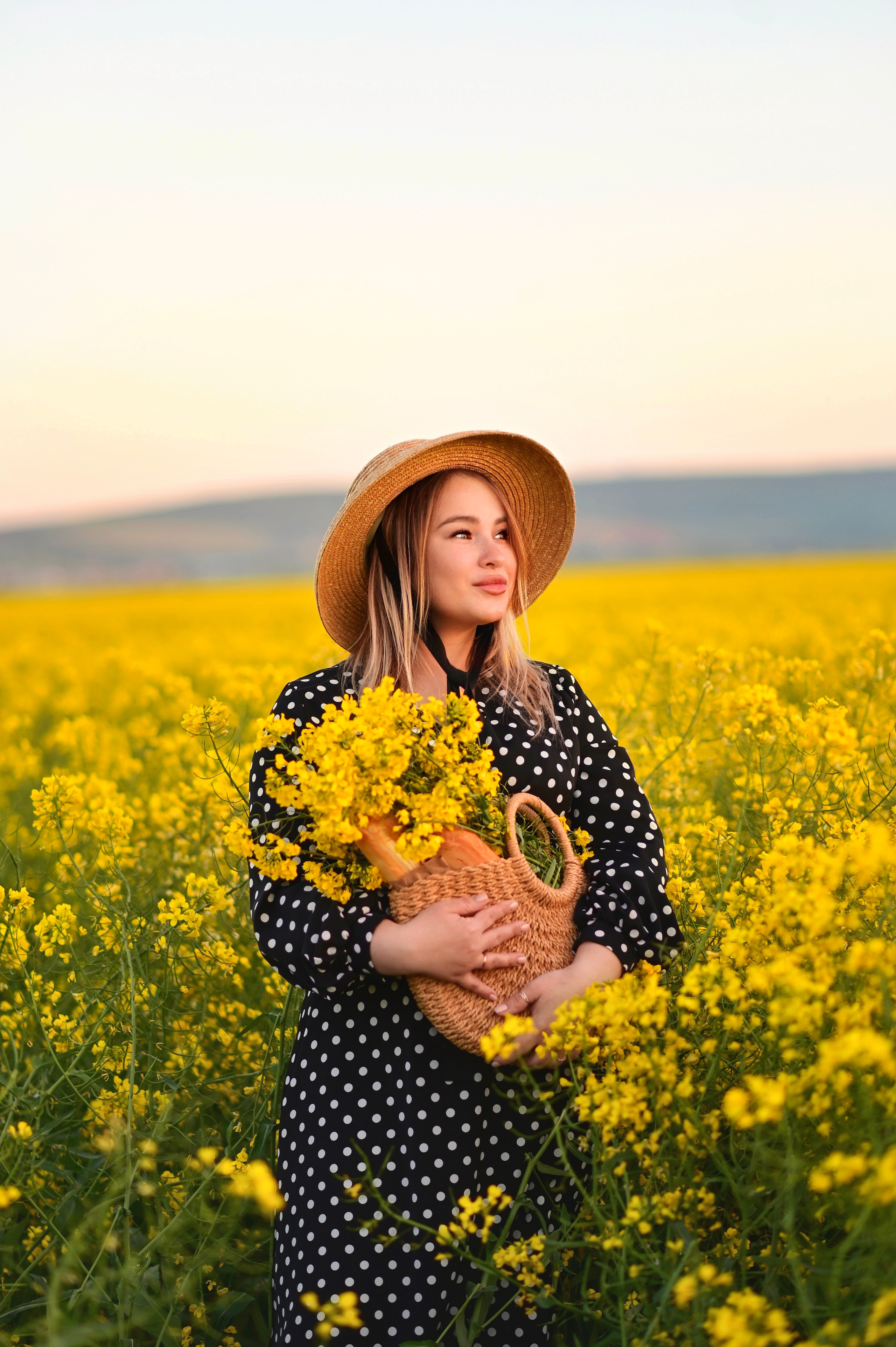 Рапсовое поле. Семейный и детский фотограф Анапа