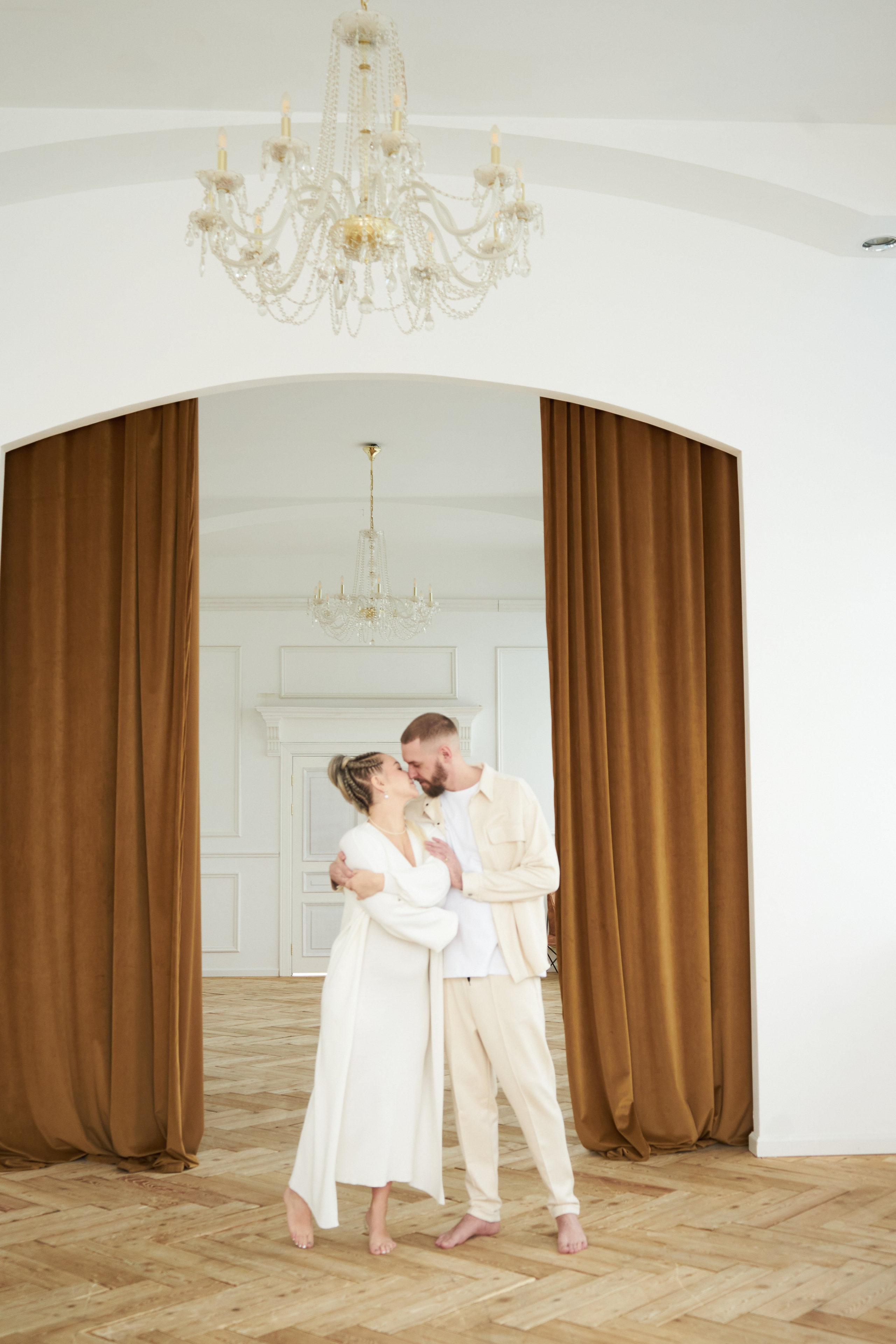 Свадебная фотосессия в студии. Фотограф Екатеринбург Кокшарова Александра