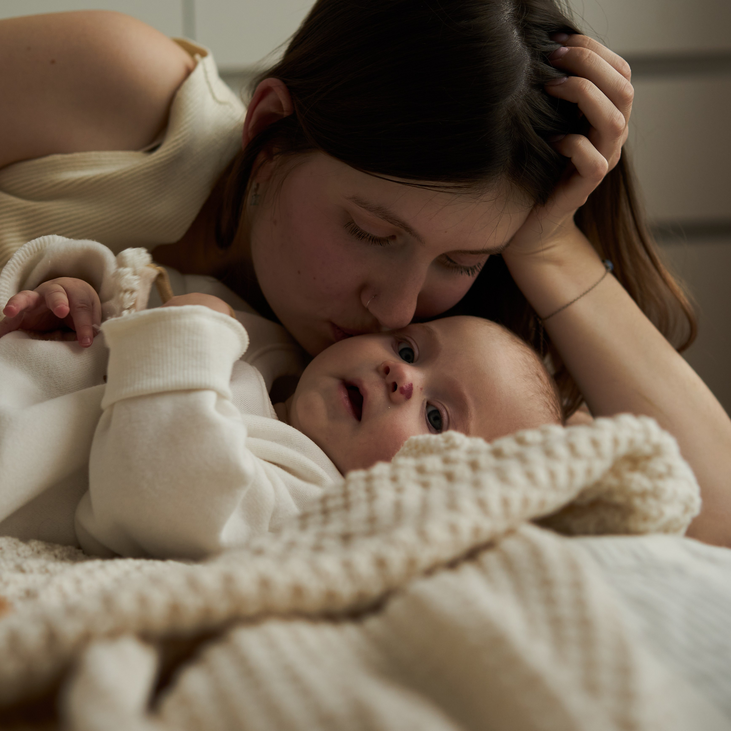 Семейная фотосессия дома. Фотограф Екатеринбург Кокшарова Александра