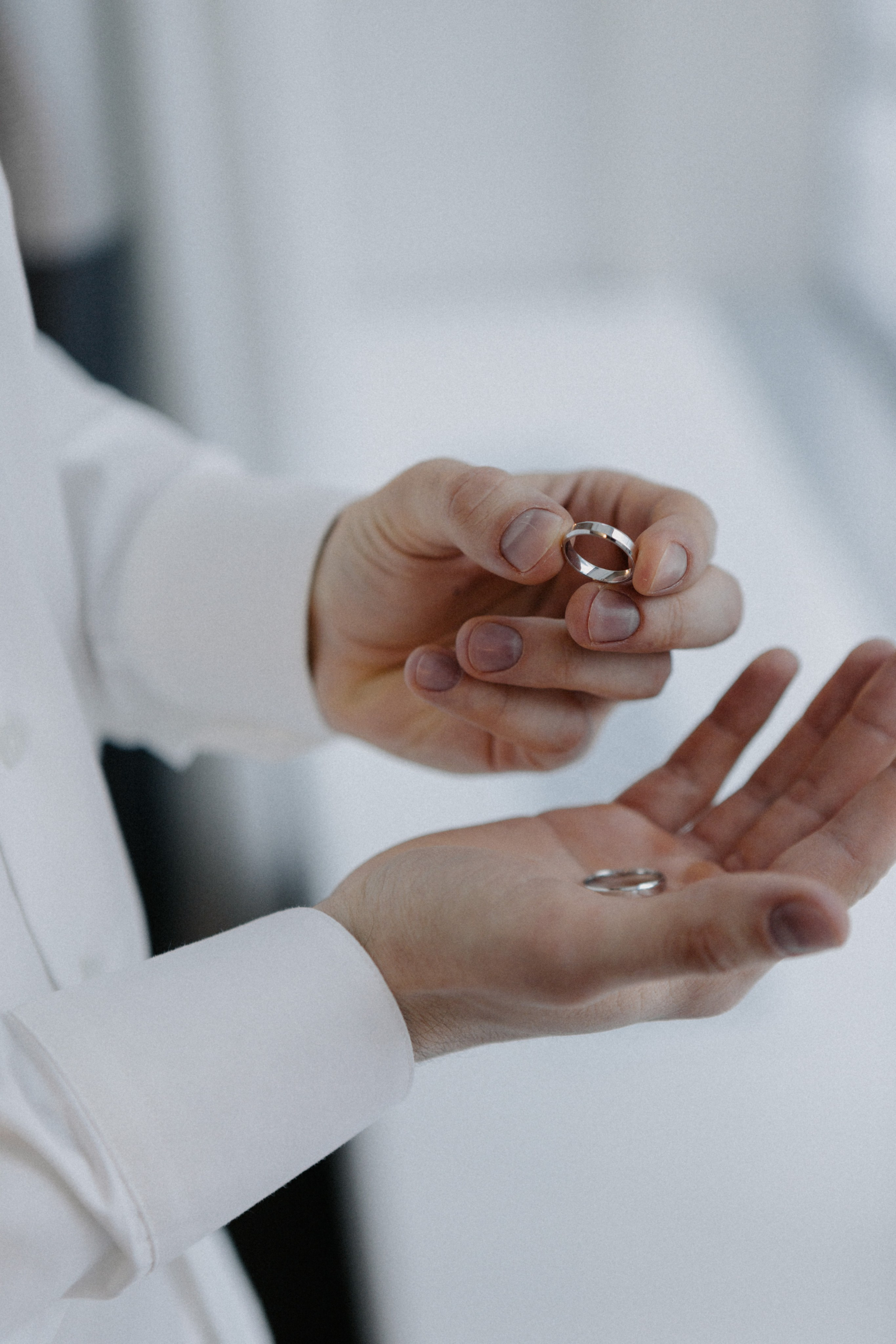 Ксюша и Илья. Утро в отеле роспись в Birds. Свадебный и портретный фотограф в Москве Анастасия Масюк