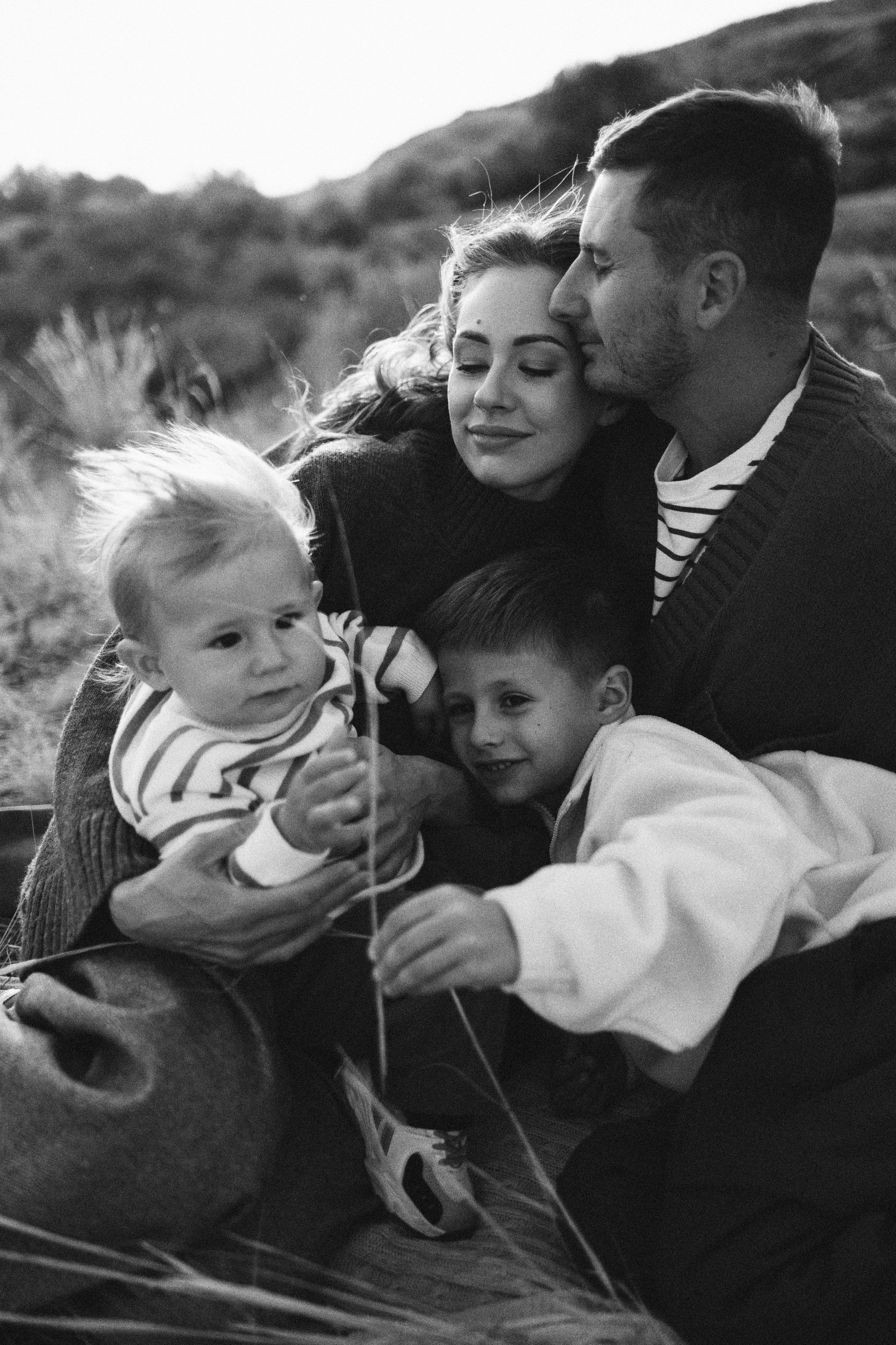 Семейная история, закат в Мержаново. Семейный и детский фотограф, таганрог, ростов-на-дону