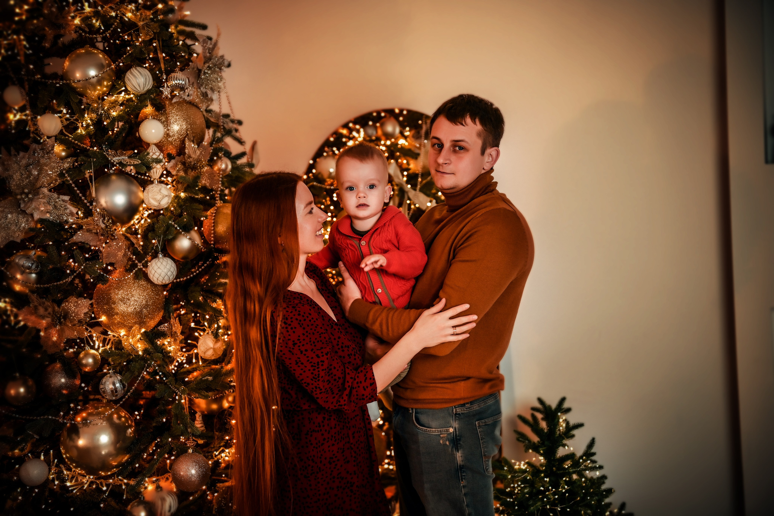 Новогодняя. Свадебный, семейный, детский, контент фотограф в Омске Максим Ильин