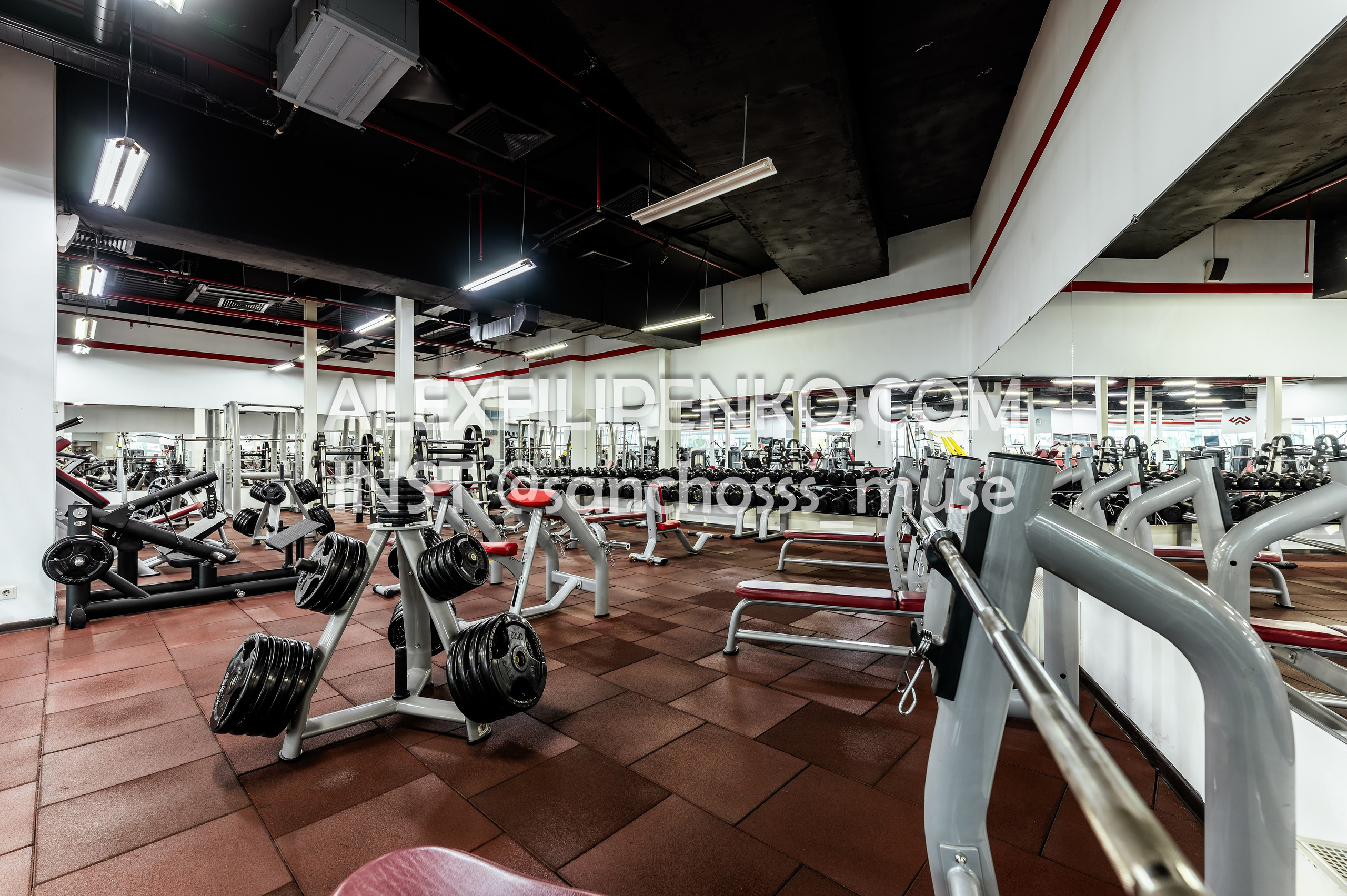 WORKOUT Достык 18. Фотограф интерьера недвижимости и архитектуры в Астане