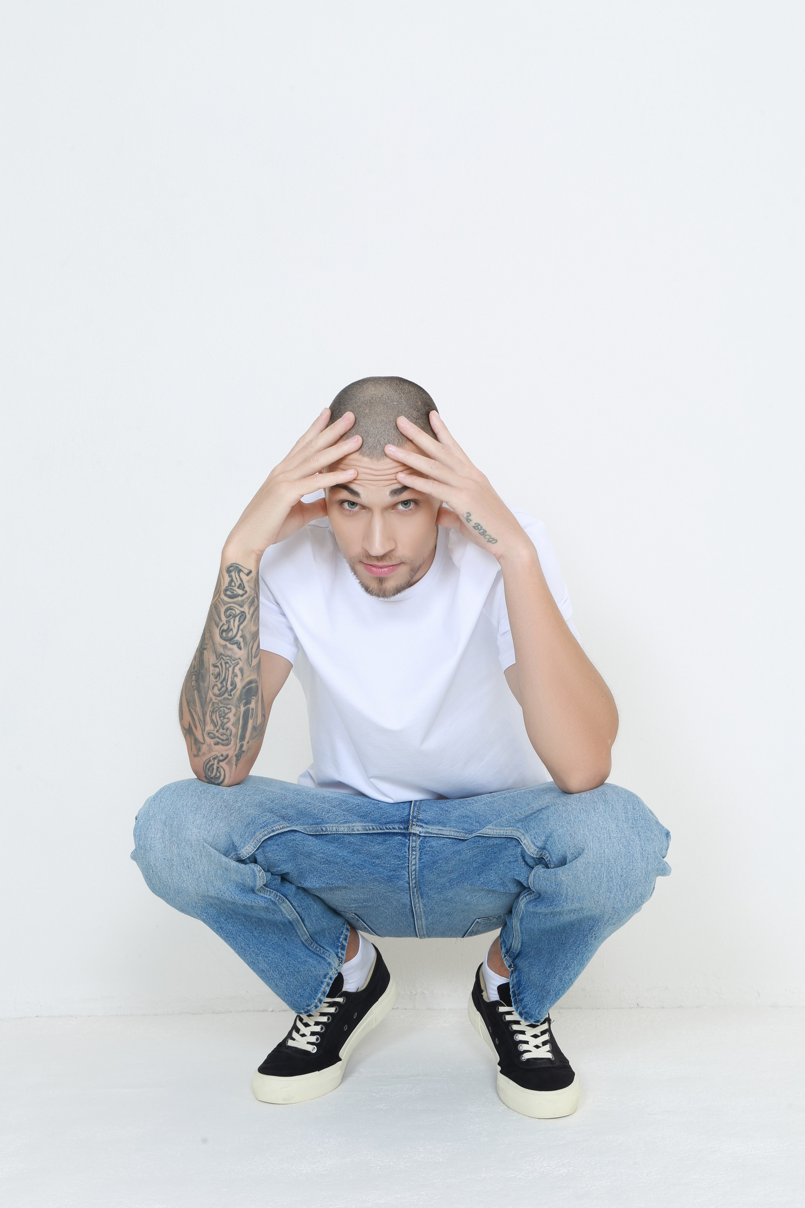 Егор Н. - модель мужчина для маркетплейсов. ТМ Продакшн — Съемка для маркетплейсов в Москве