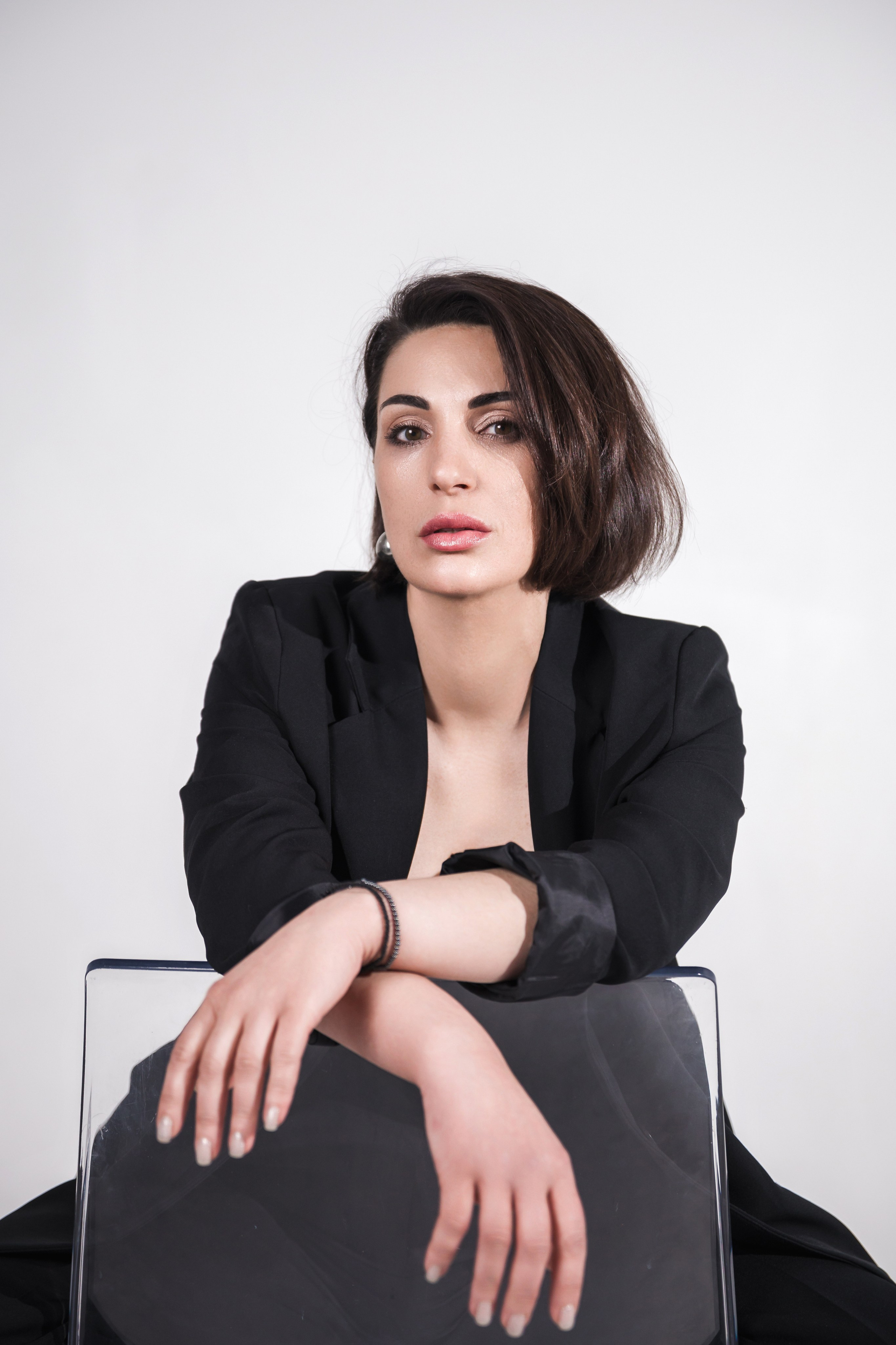 Мама и сын_циклорама. Фотограф Воронеж, Новая Усмань Мария Бублик