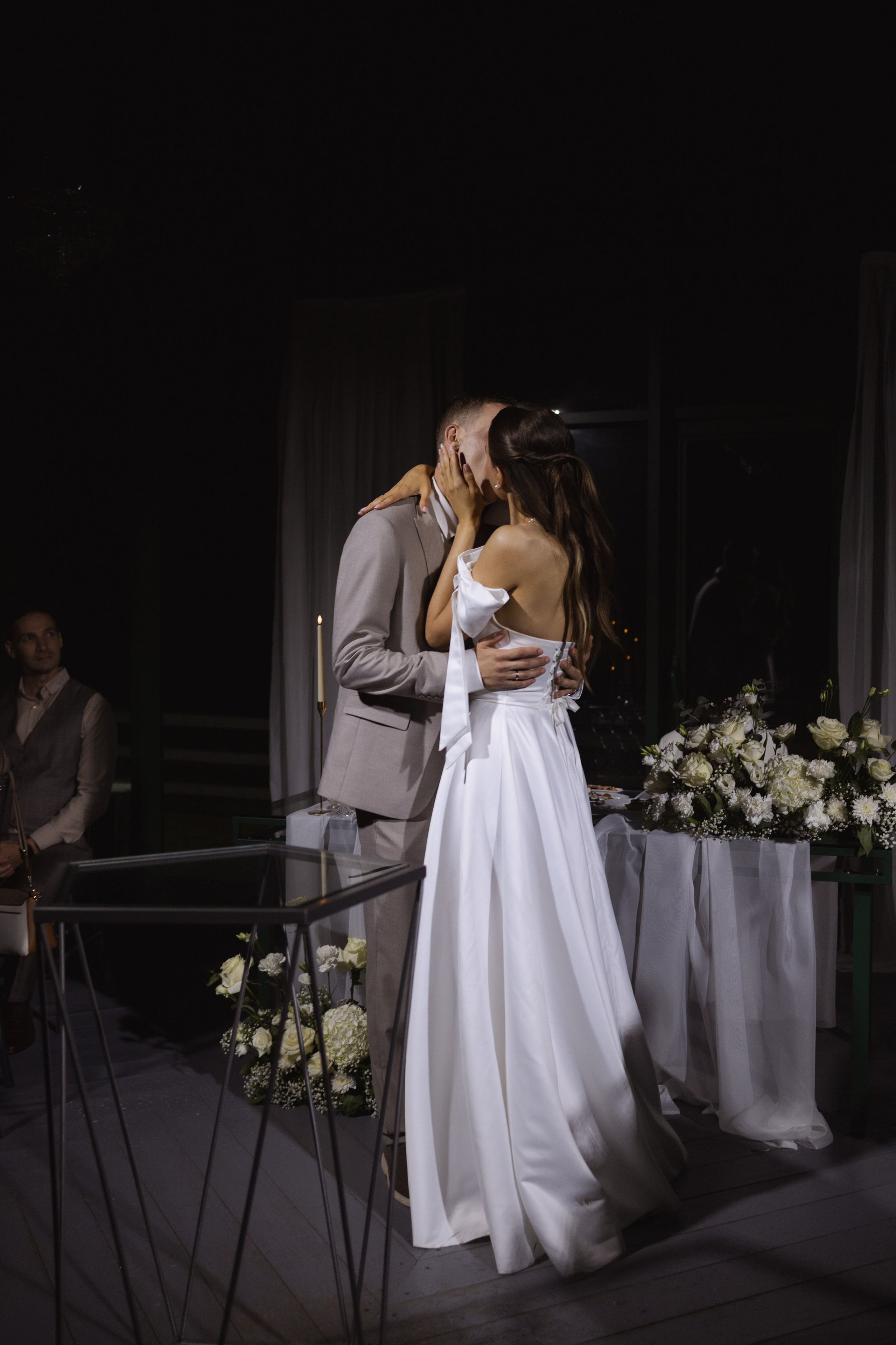 «как же тебя я люблю, сквозь ветер и дым сигарет!». Свадебный и портретный фотограф в Москве Анастасия Тихомирова