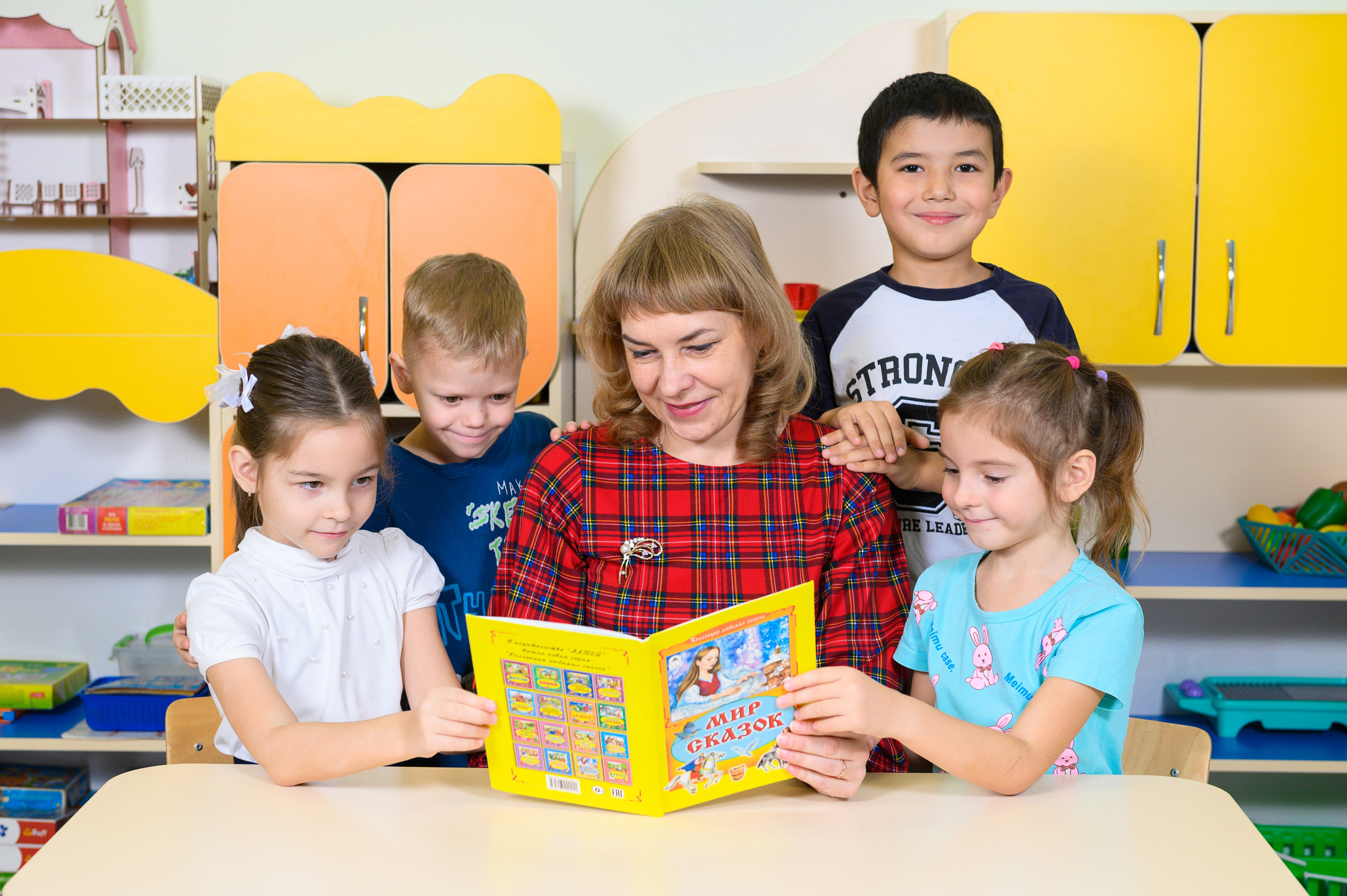 Фотосессия на выпускные альбомы для детского сада. Выпускные альбомы Искитим Бердск Новосибирск