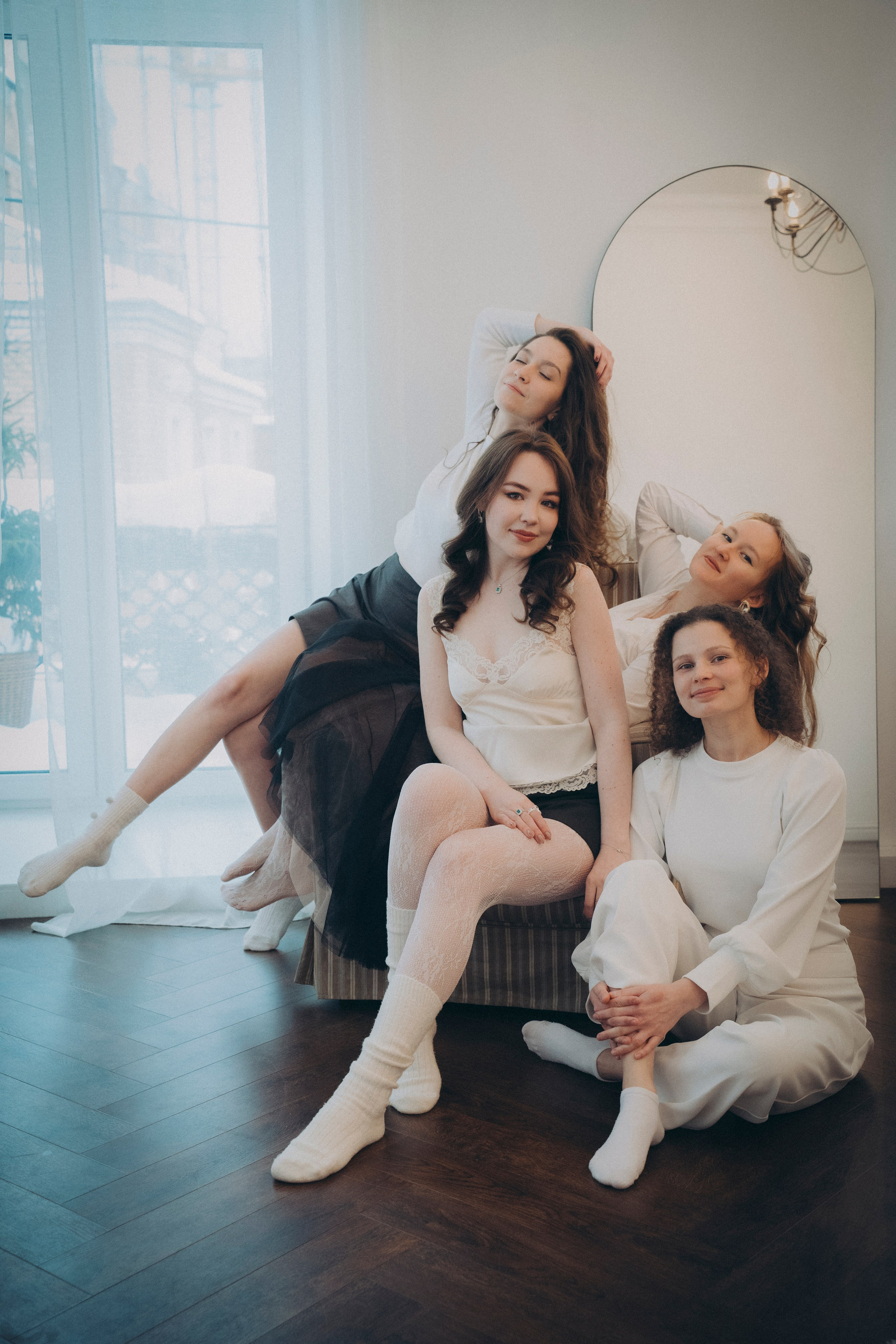 Подружки. Главная