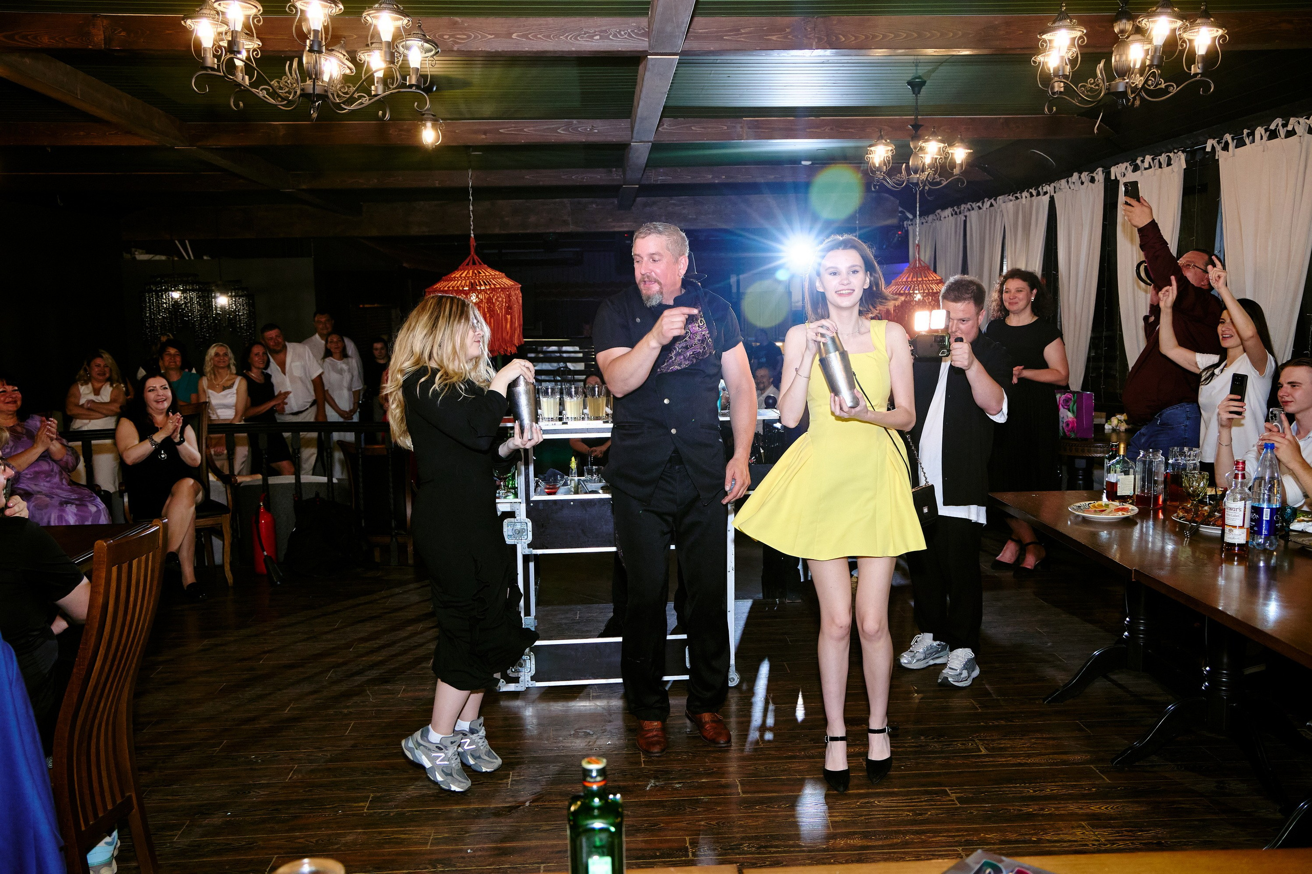 Выпускной 35 Сош. Фотограф Выпускные альбомы Таганрог Сергей Коробченко