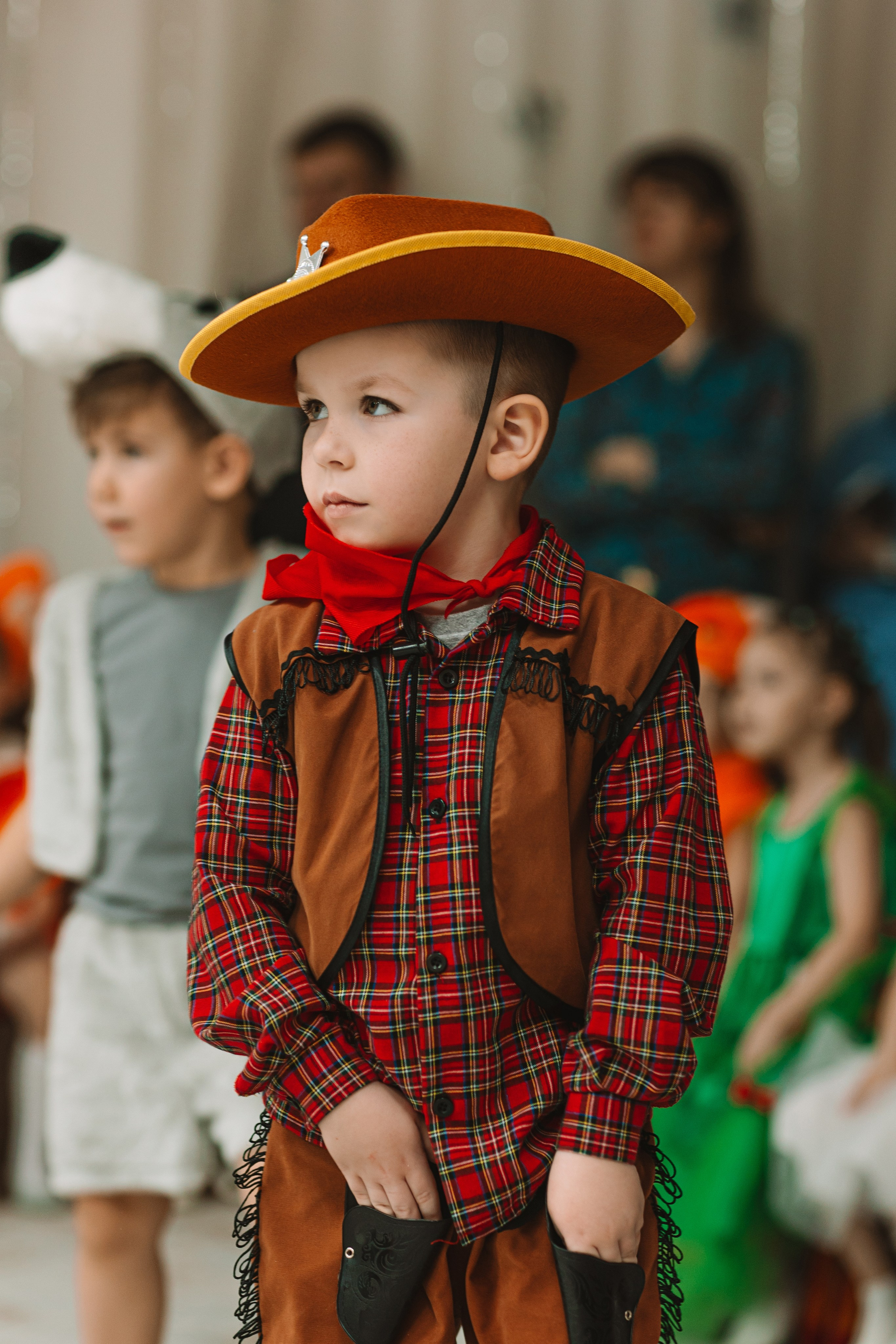 Утренник+портреты. Семейный фотограф Тюмень, фотограф на роды Салмина Мария