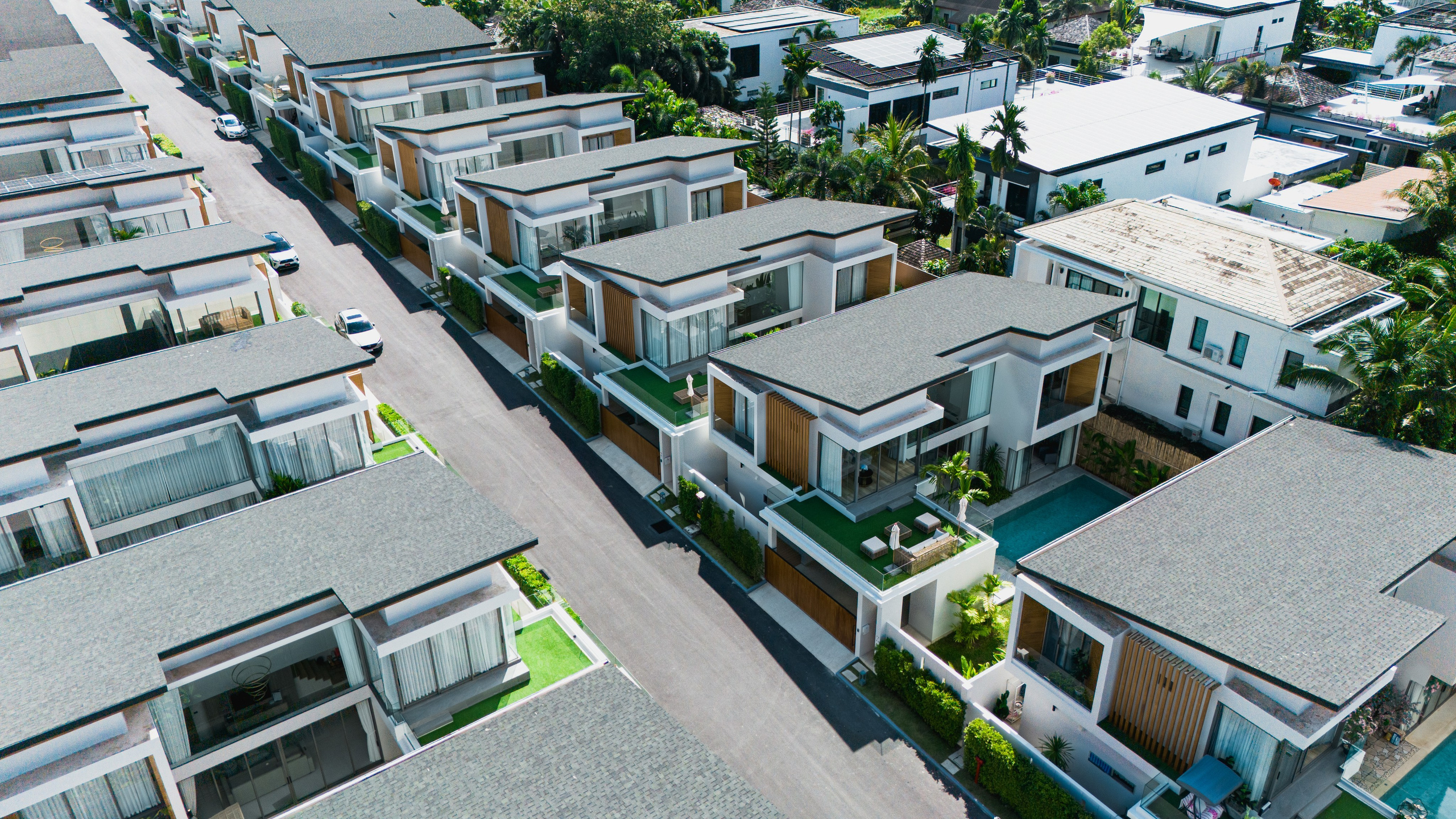 Interior real estate photography in Phuket — professional photos and videos. Yan Dolmatov — Photographer, Videographer, and Producer in Phuket