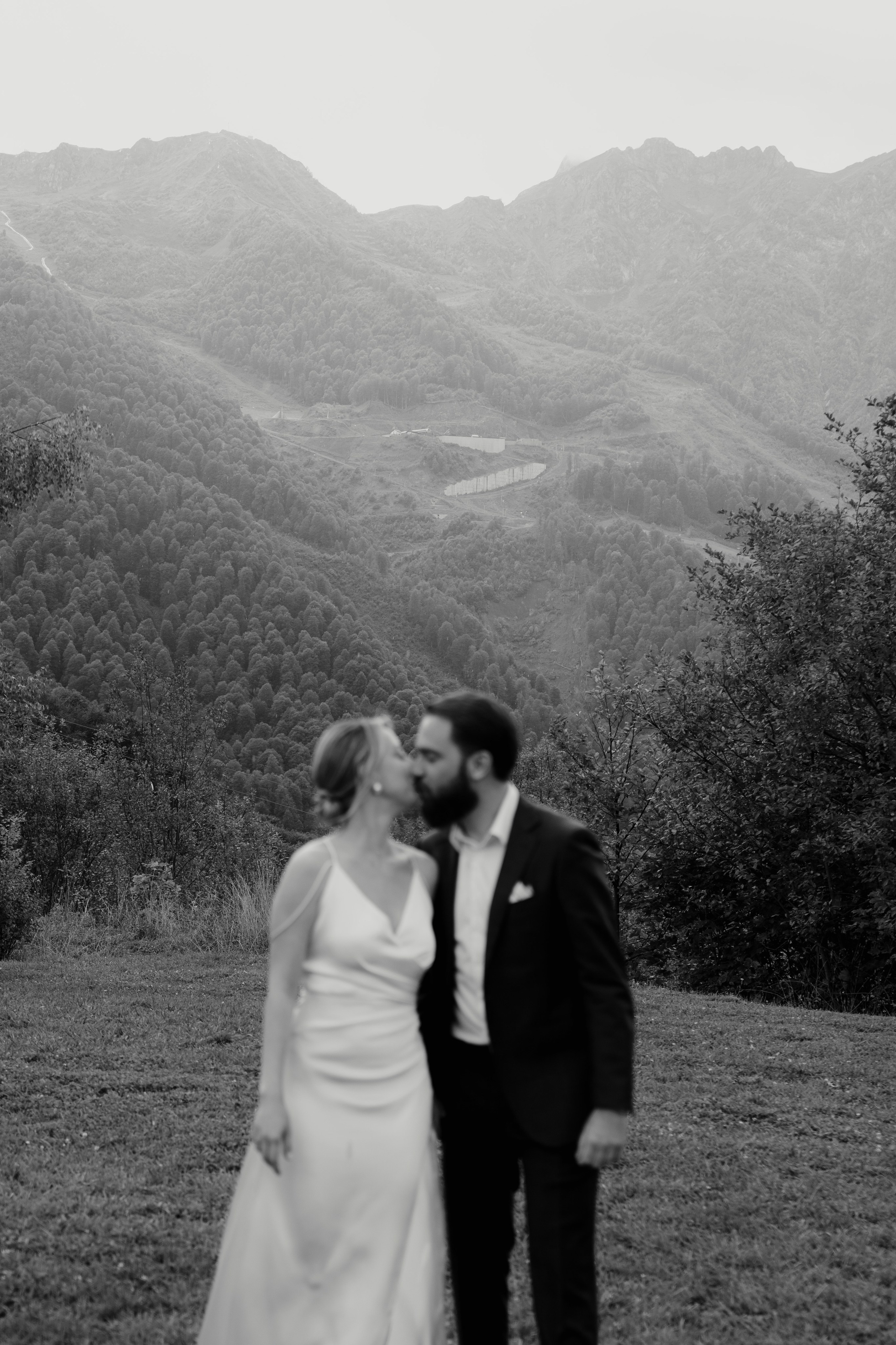 Свадебный фотограф Сочи Фотосессия в горах. Свадебный фотограф в Сочи и Адлере — Фотосессии на море и в горах | Виктор Рогулев