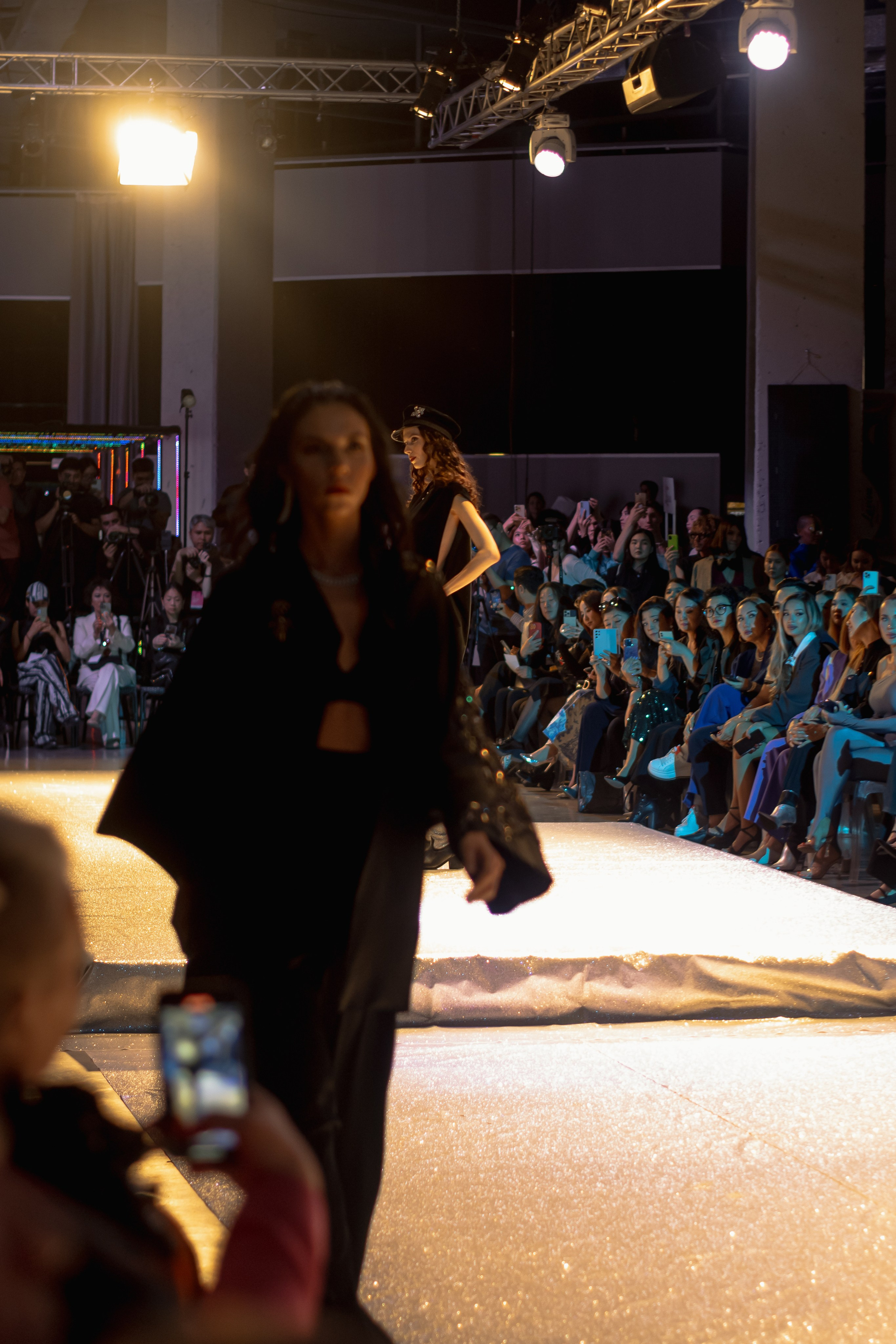 EFW. Фотографирую пары и индивидуальные съемки в Алматы Шунько Ирина