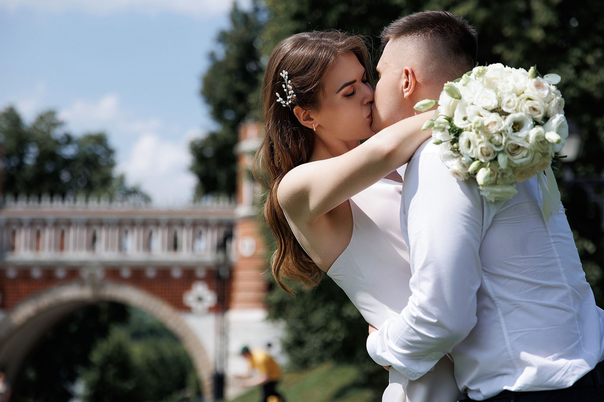 Прогулка, фотосессия жениха и невесты. Свадебная съемка. Фотограф в Москве Валерий Боцман