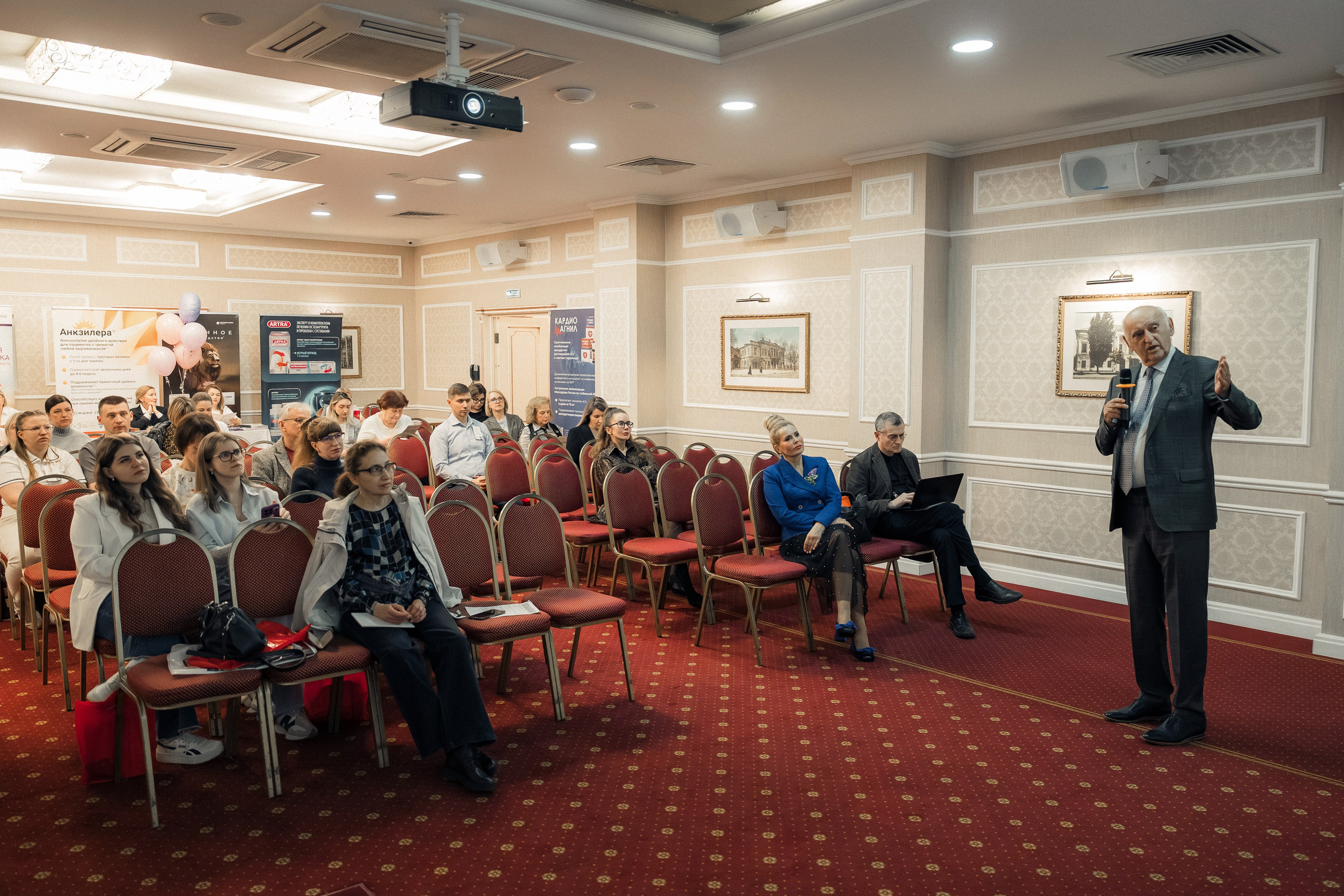 Репортажная фотосъемка конференции. Свадебный и репортажный фотограф в Воронеже Роман Янко