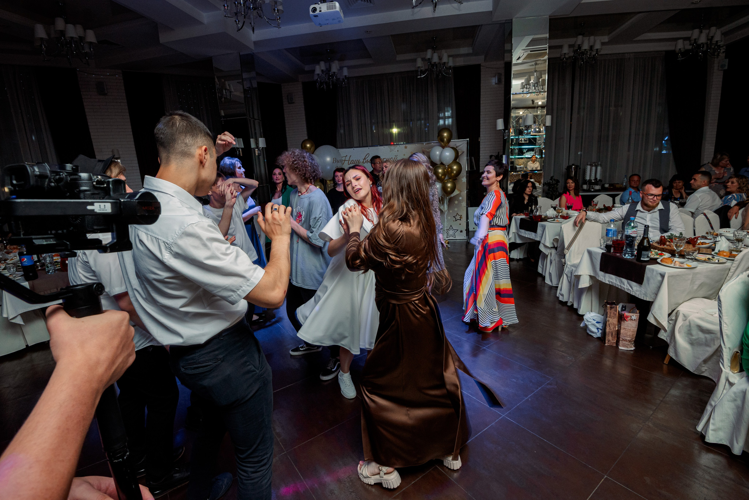 Выпускной 9-11классы. Выпускные книги Анапа Новороссийск Краснодар