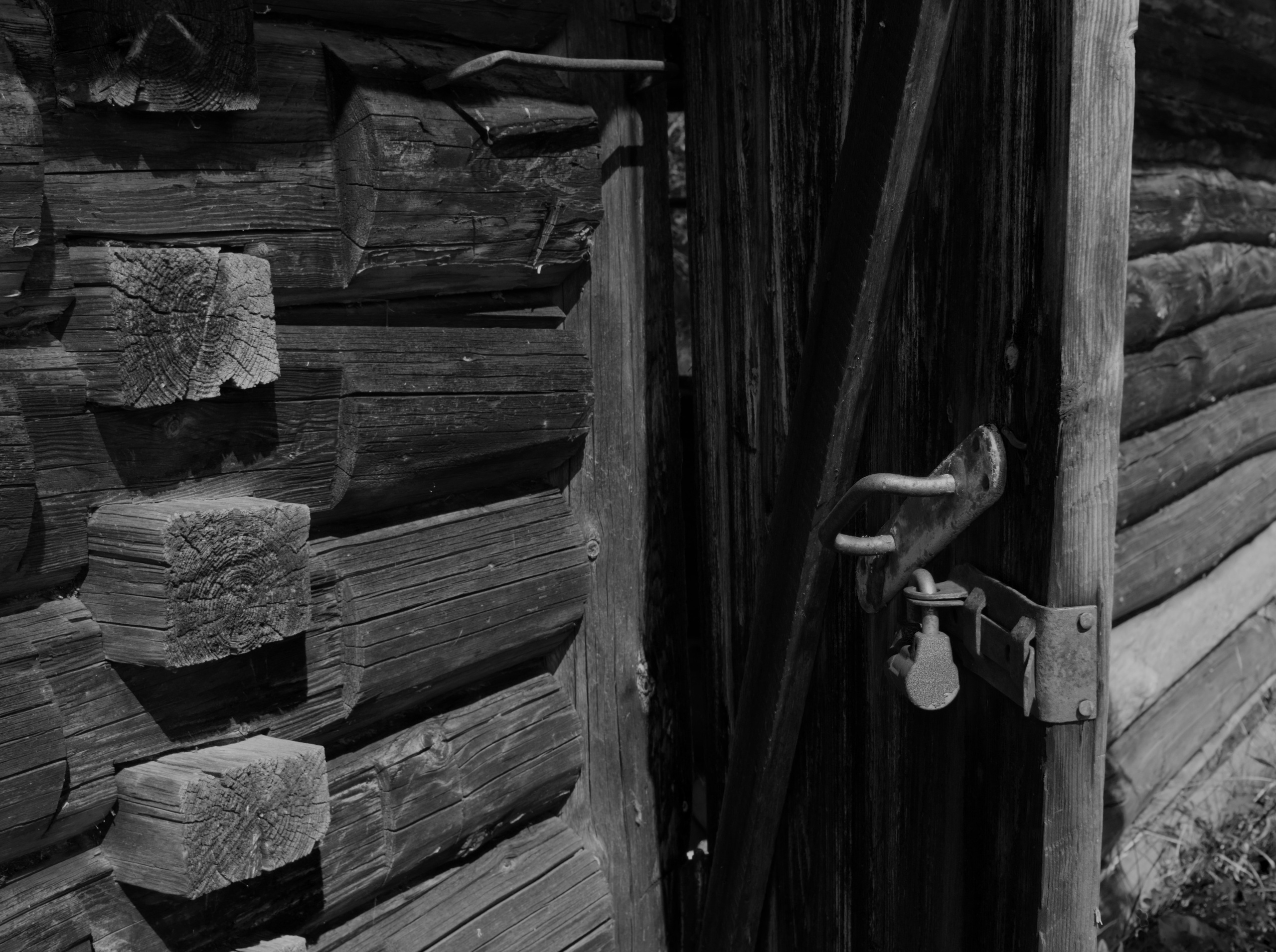 КНЯЖЬИ ГОРЫ И ПОГОРЕЛОЕ ГОРОДИЩЕ