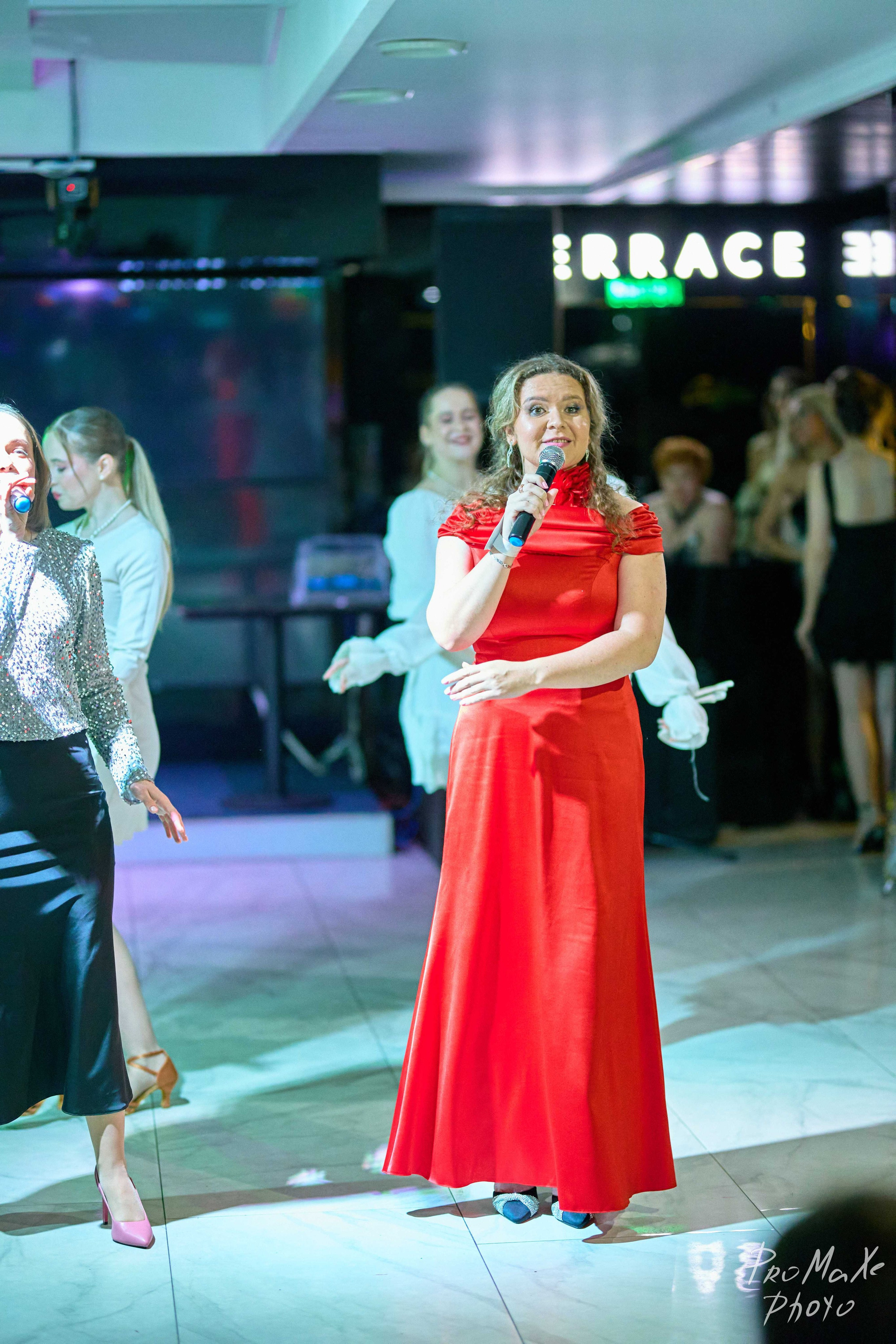 Зал КРАСА МАСС-МЕДИА ЧУВАШИИ. Владимир Суздалов (ProMaXe) — Портретный фотограф, тематические фотосессии в Чебоксарах