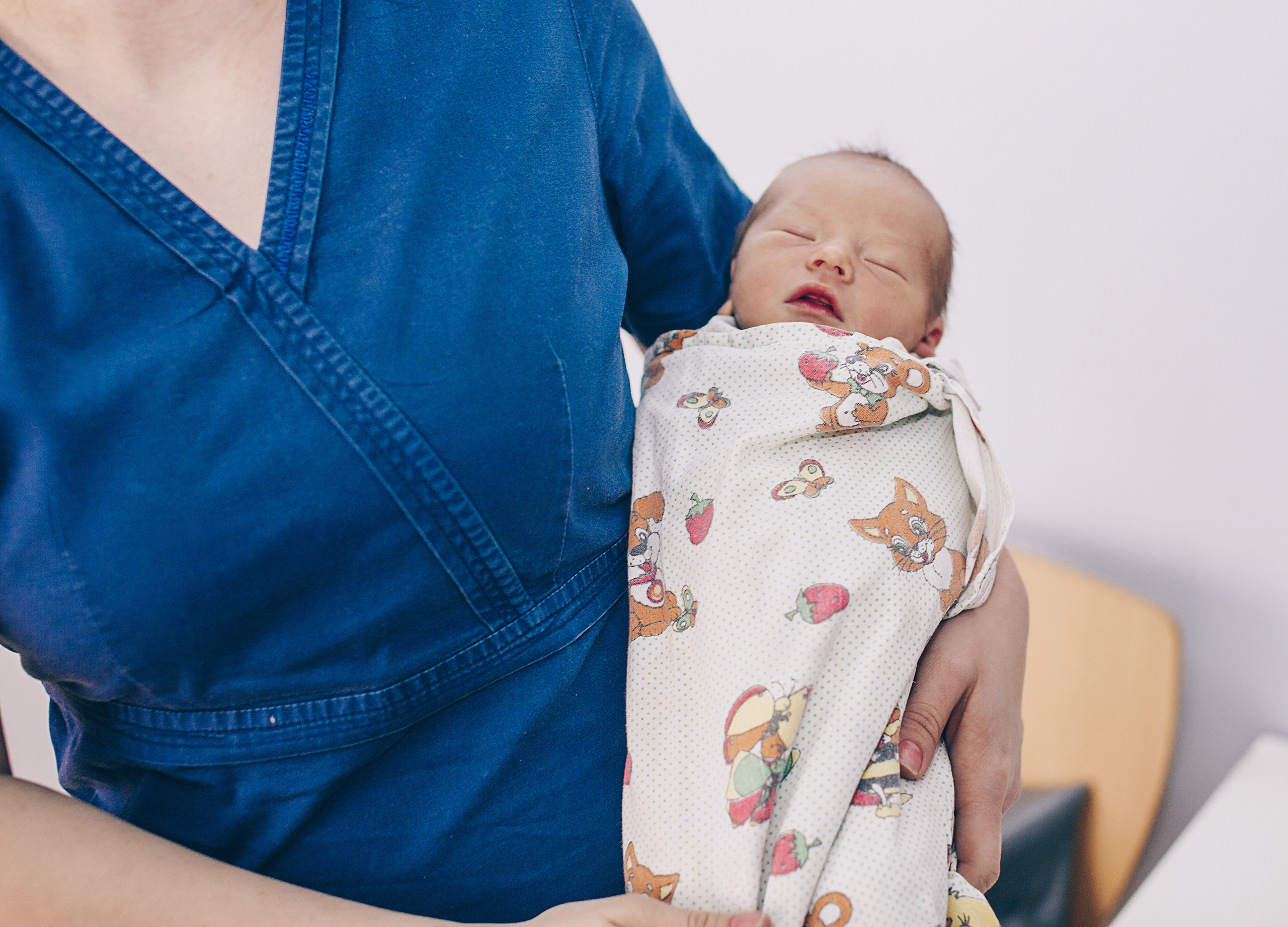 Выписка с Перинатального центра. Свадебный и семейный фотограф/видеограф в Краснодаре Наталья Осинская