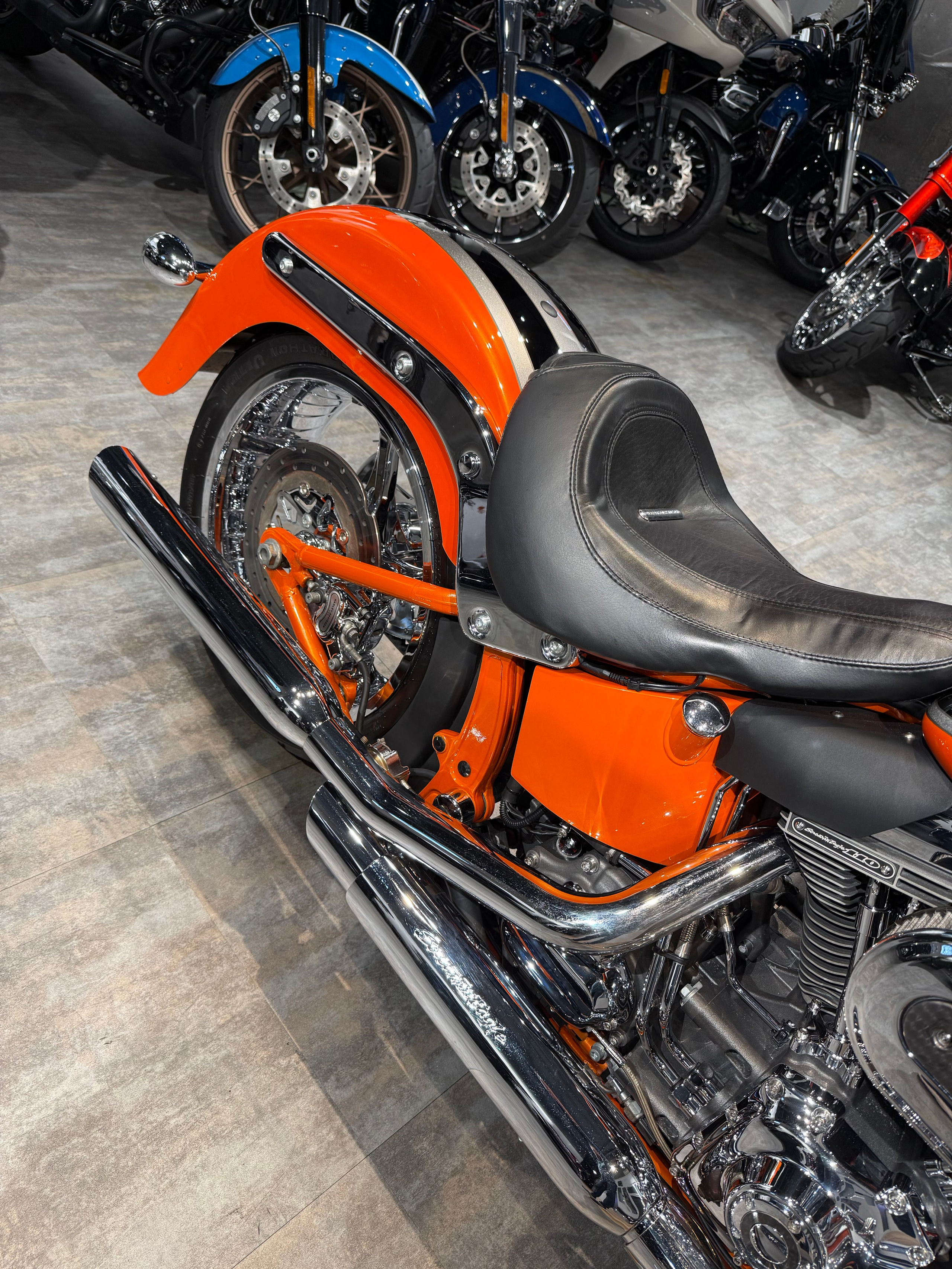 2010 CVO Inferno Orange. Hello Davidson, Москва. Только хорошие мотоциклы…