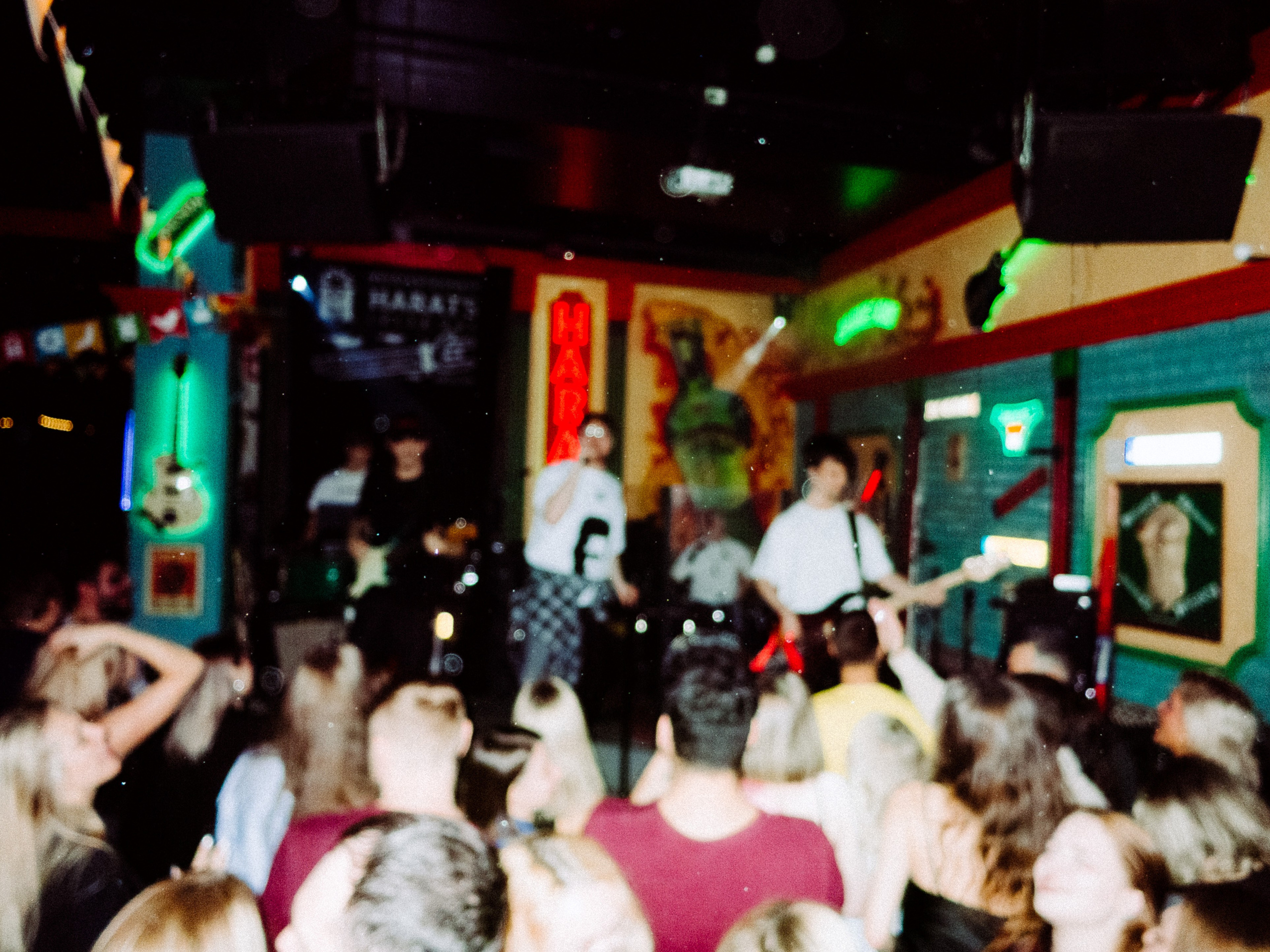 Репортажный фотосъемка в барах и ресторанах