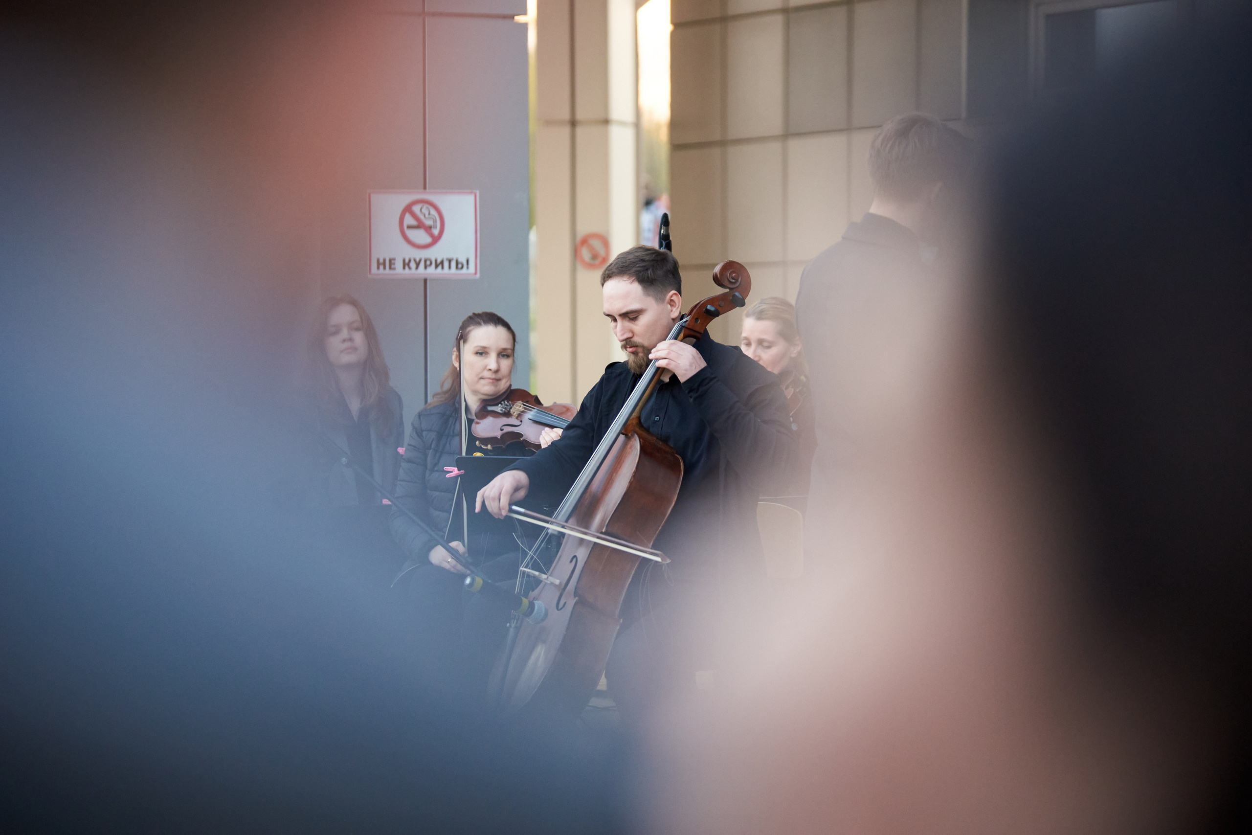Репортаж: Музыкальная школа Виртуозы в Ночь музеев у планетария. Репортажный и женский фотограф в Новосибирске