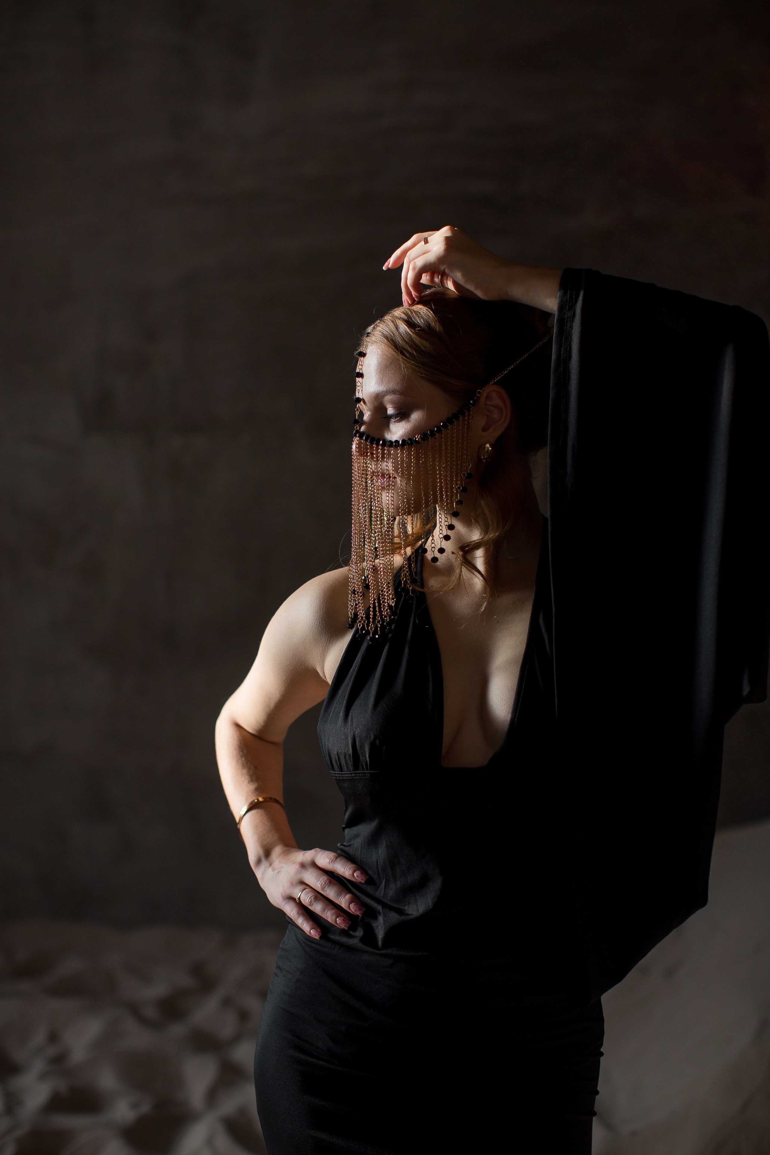 Женский портрет. Женский фотограф в Санкт-Петербурге и Москве — видеосъемка клипы рилс мобильная съемка фотосессия в студии портрет фотосъемка фотопрогулка