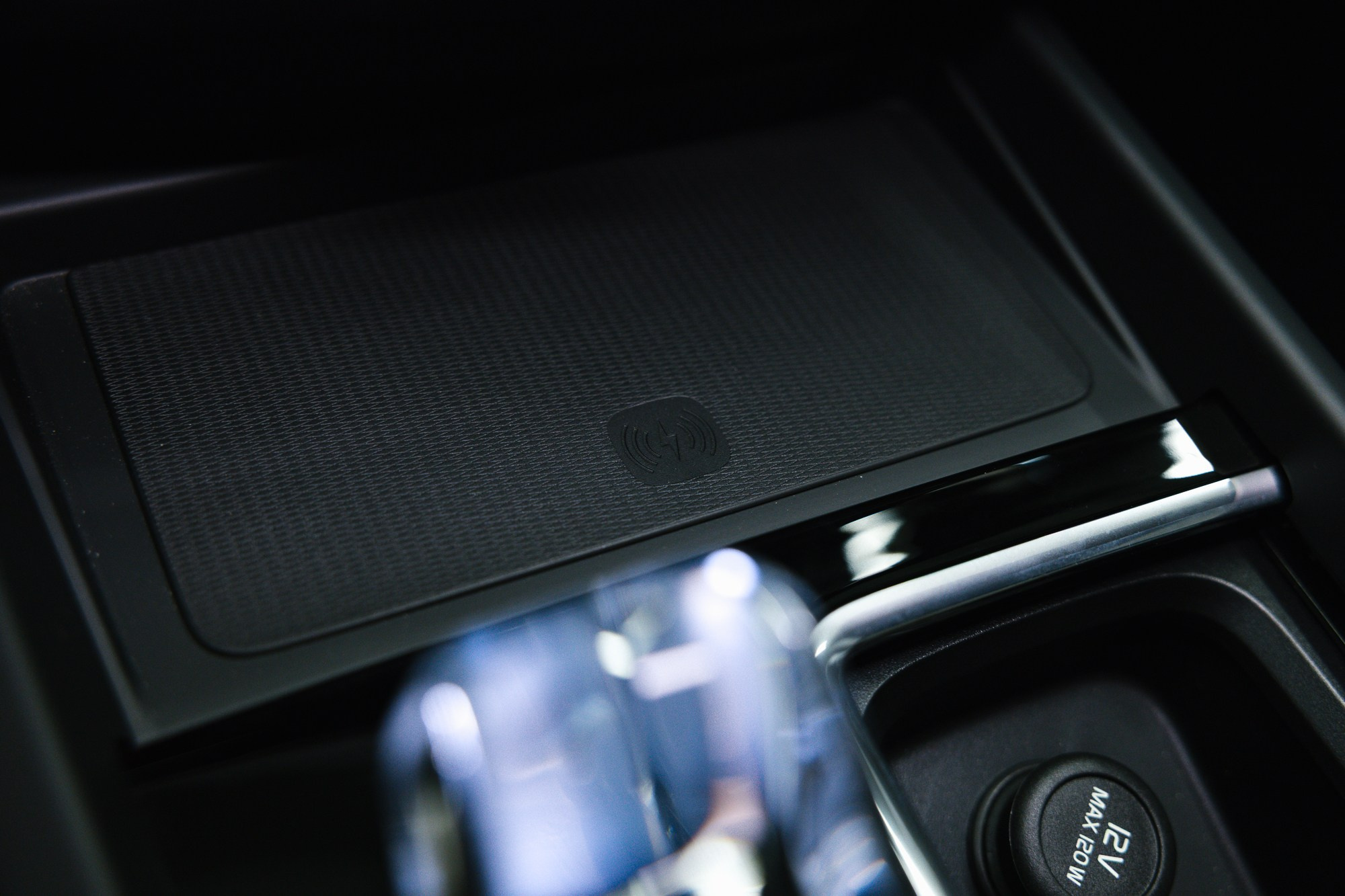 Volvo XC60 2.0 T5 4WD AT (250 л. с.). Автосалон «Х-Авто»