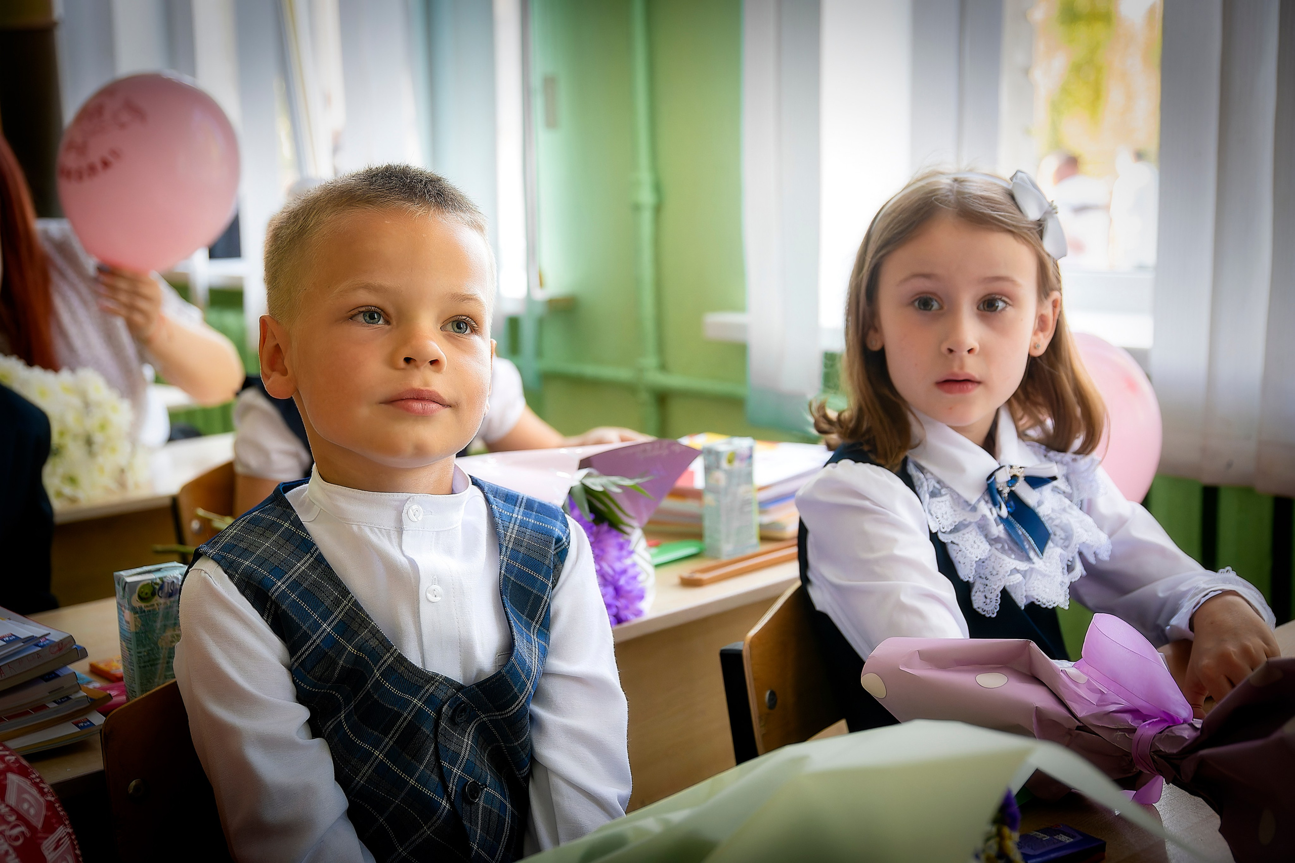 1 Сентября. Школа № 135. Лев Постнов.Фотограф. Нижний Новгород