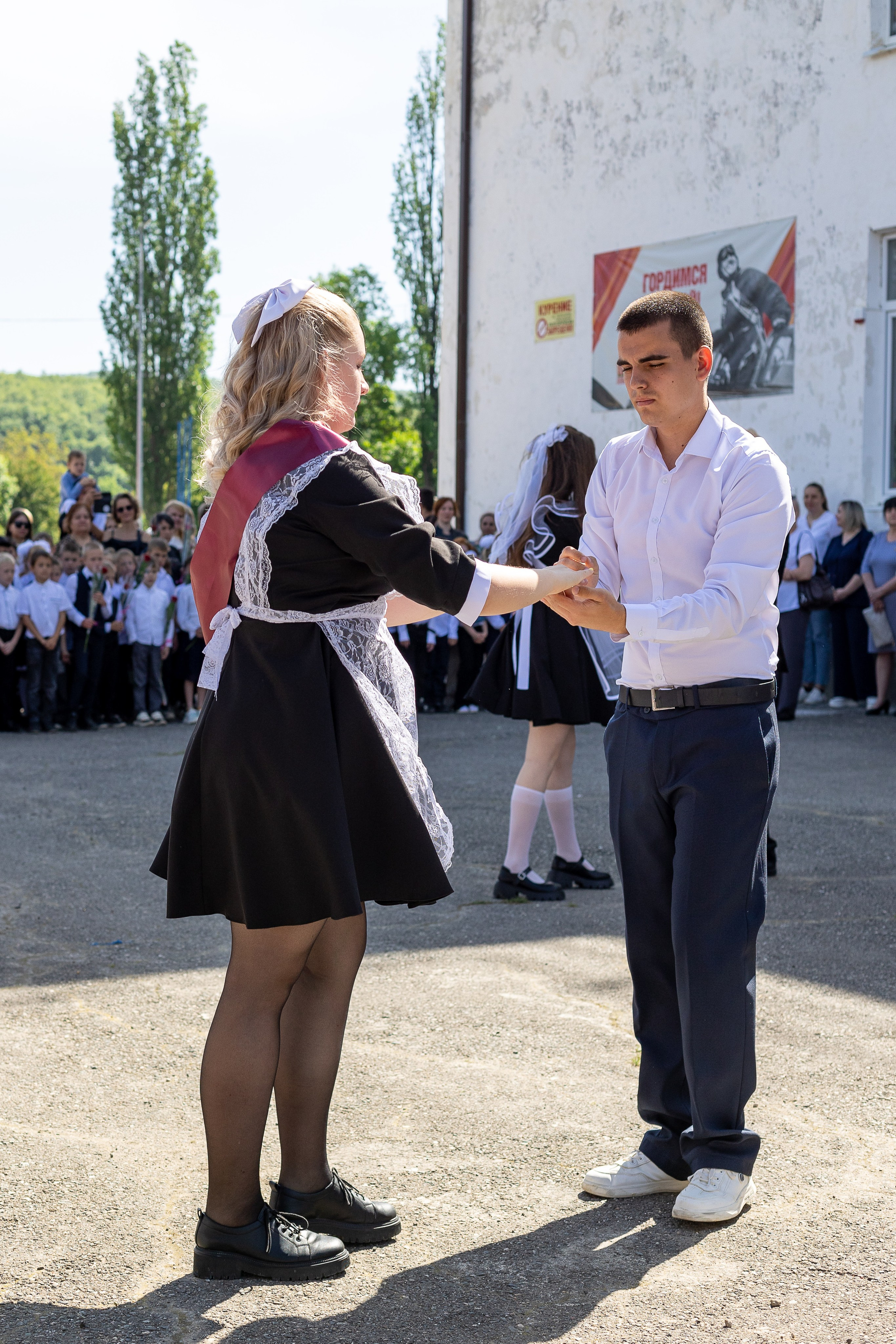 Последний звонок. Выпускные альбомы Майкоп, Краснодар Елена Золотарева