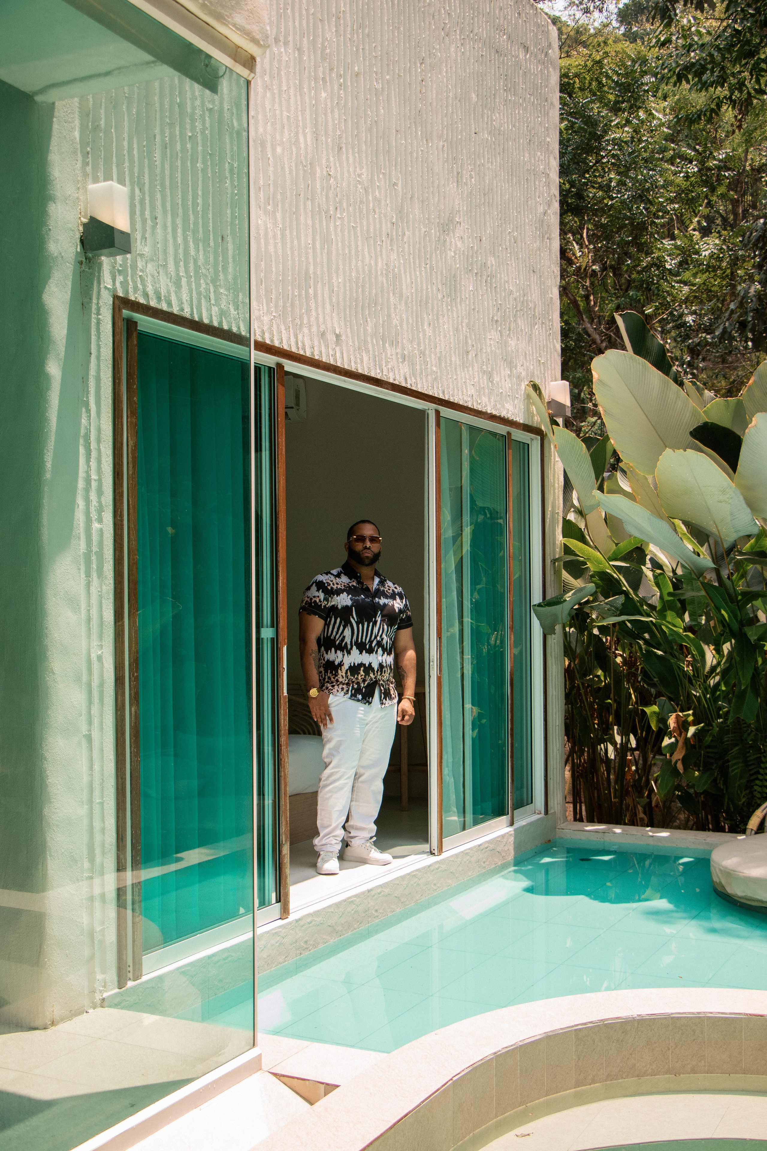 Remi. Portrait photographer in Thailand