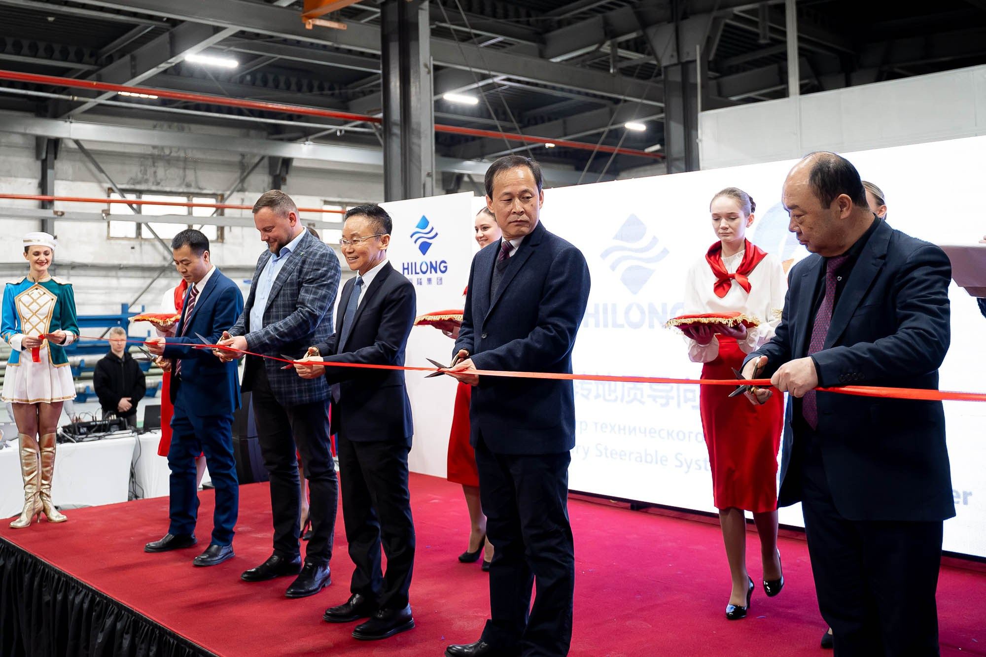 Открытие сервисного центра HILONG. Сергей Кошкин. Репортажная и ивент-фотография в Сургуте