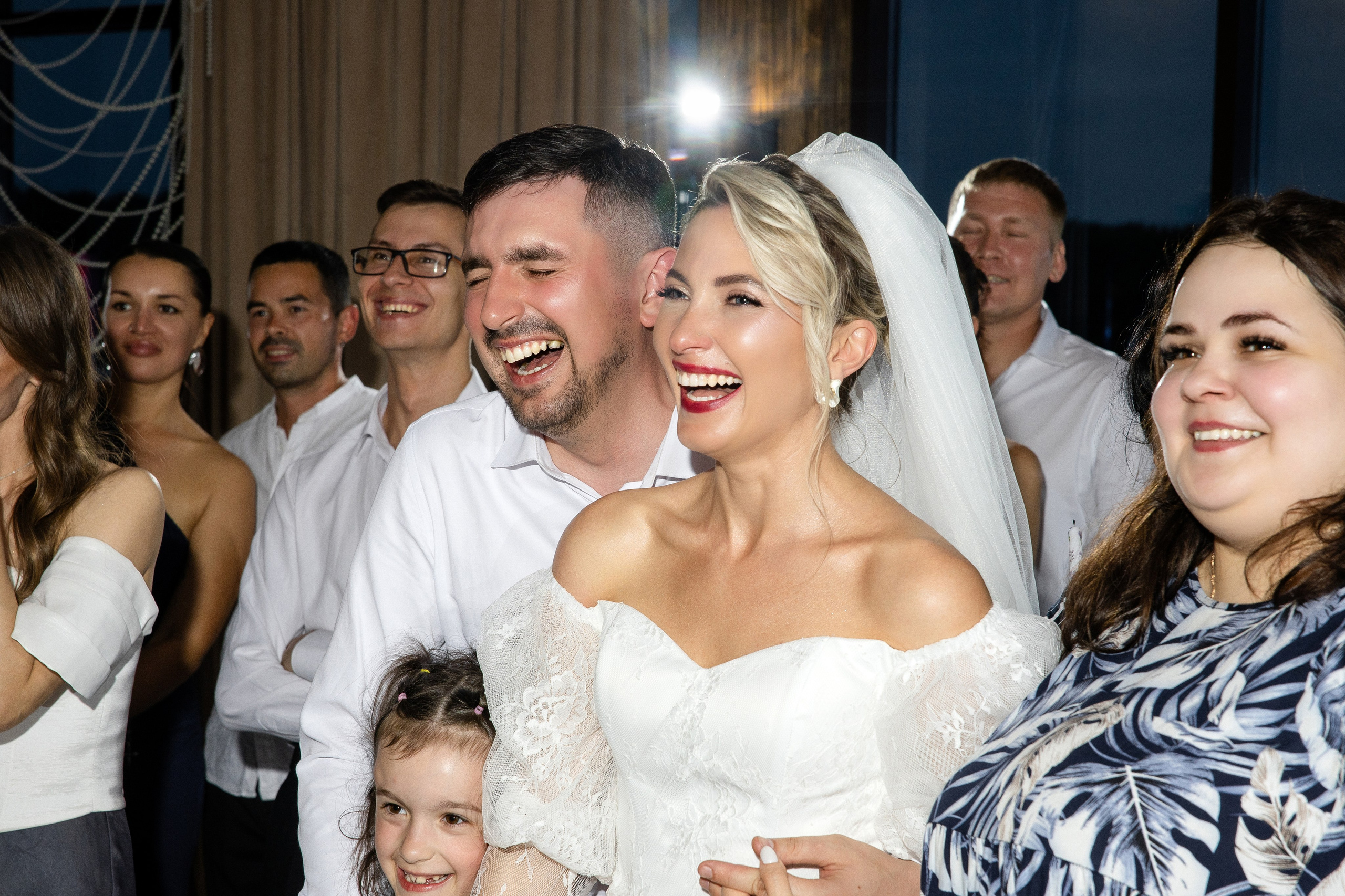 V&N. Свадебный фотограф в Иваново Гитарина Черняева