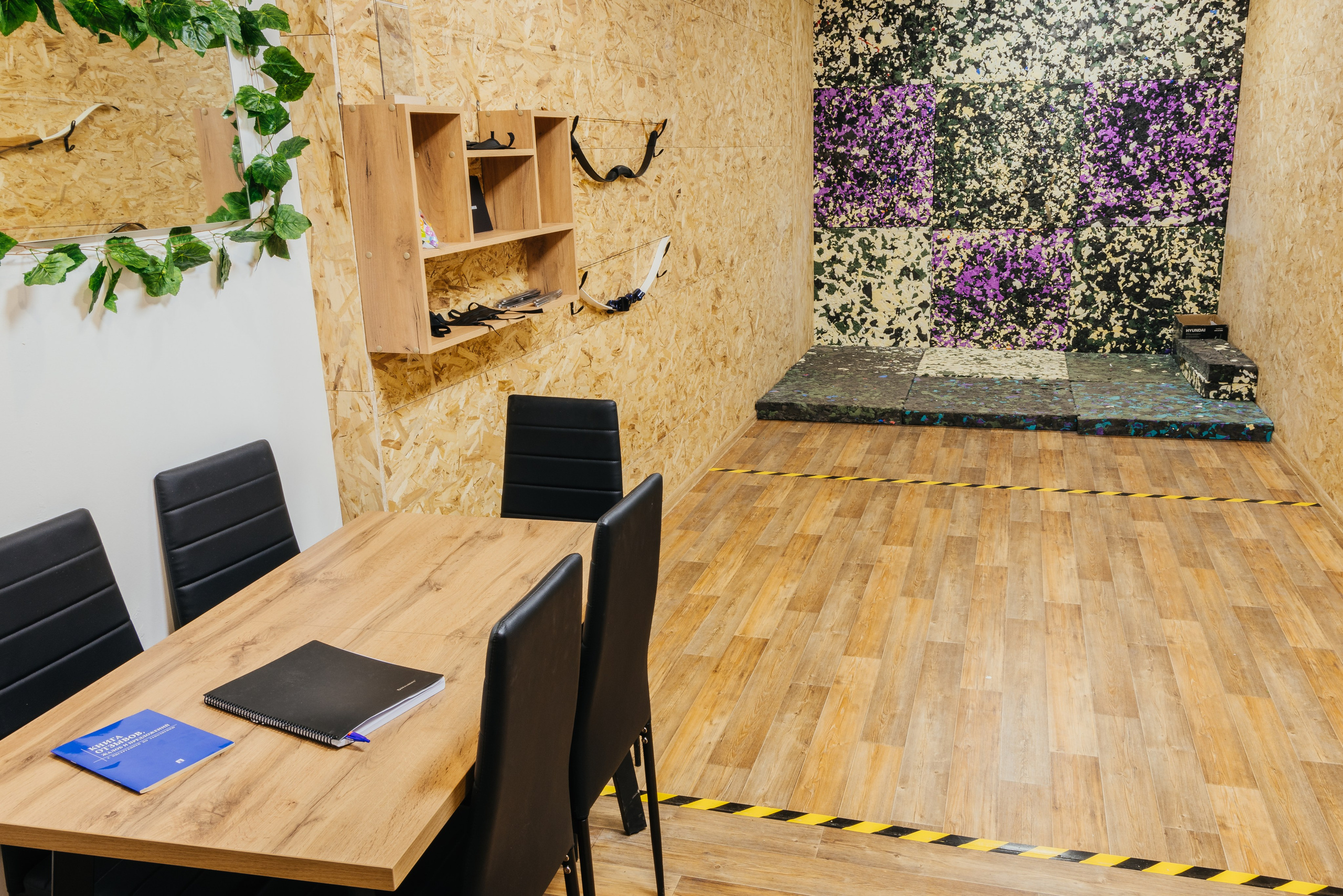 Интерьер Кулинарной, Гончарной, Стрелковой студии. Фотограф Алексей Солопов