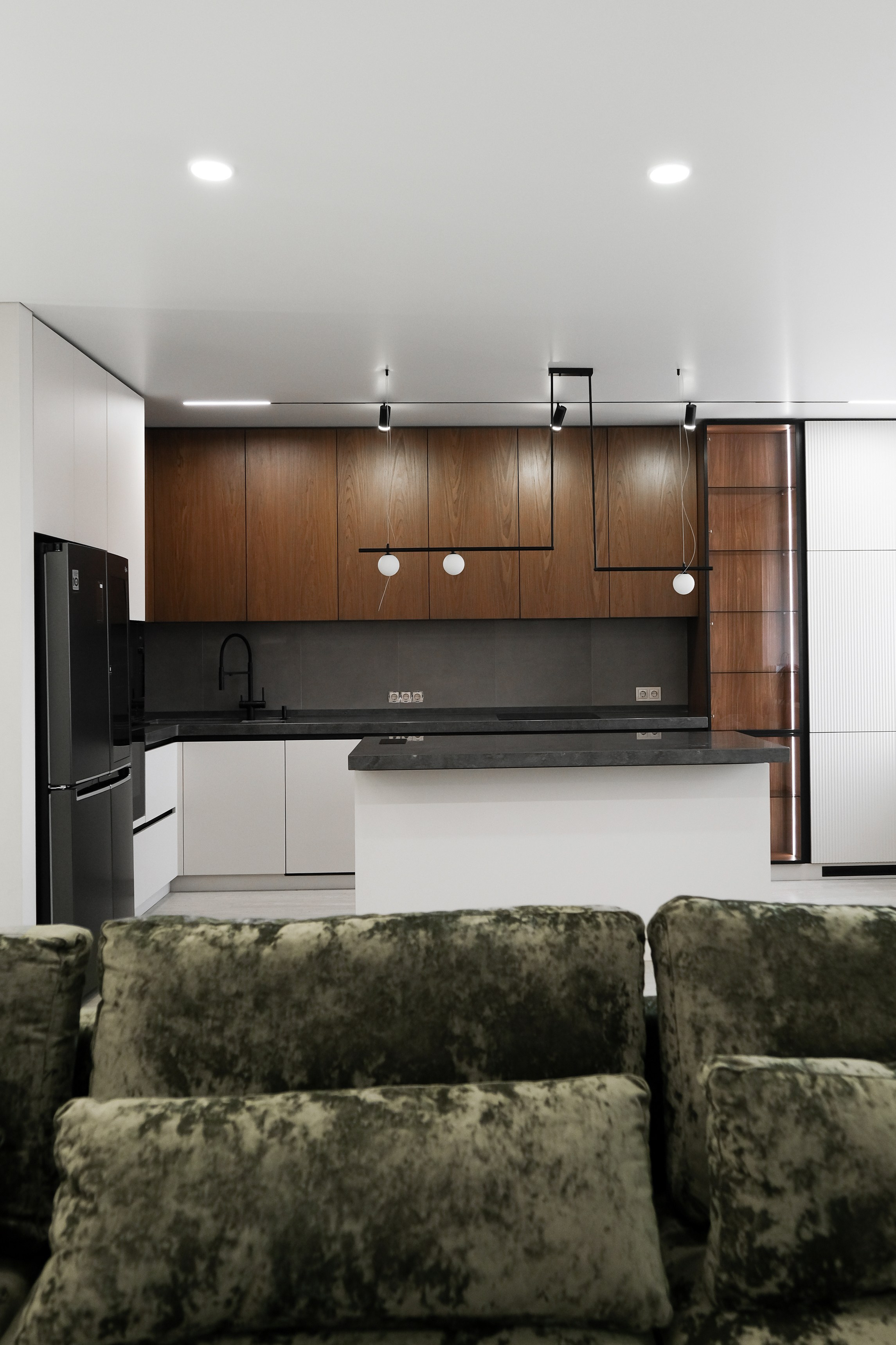 Мебель на заказ Томск по дизайн проекту. Кухни Шкафы | ГУДРУМ. ГУДРУМ — Мебель на заказ в Томске | Кухни | Шкафы | Стулья и Столы