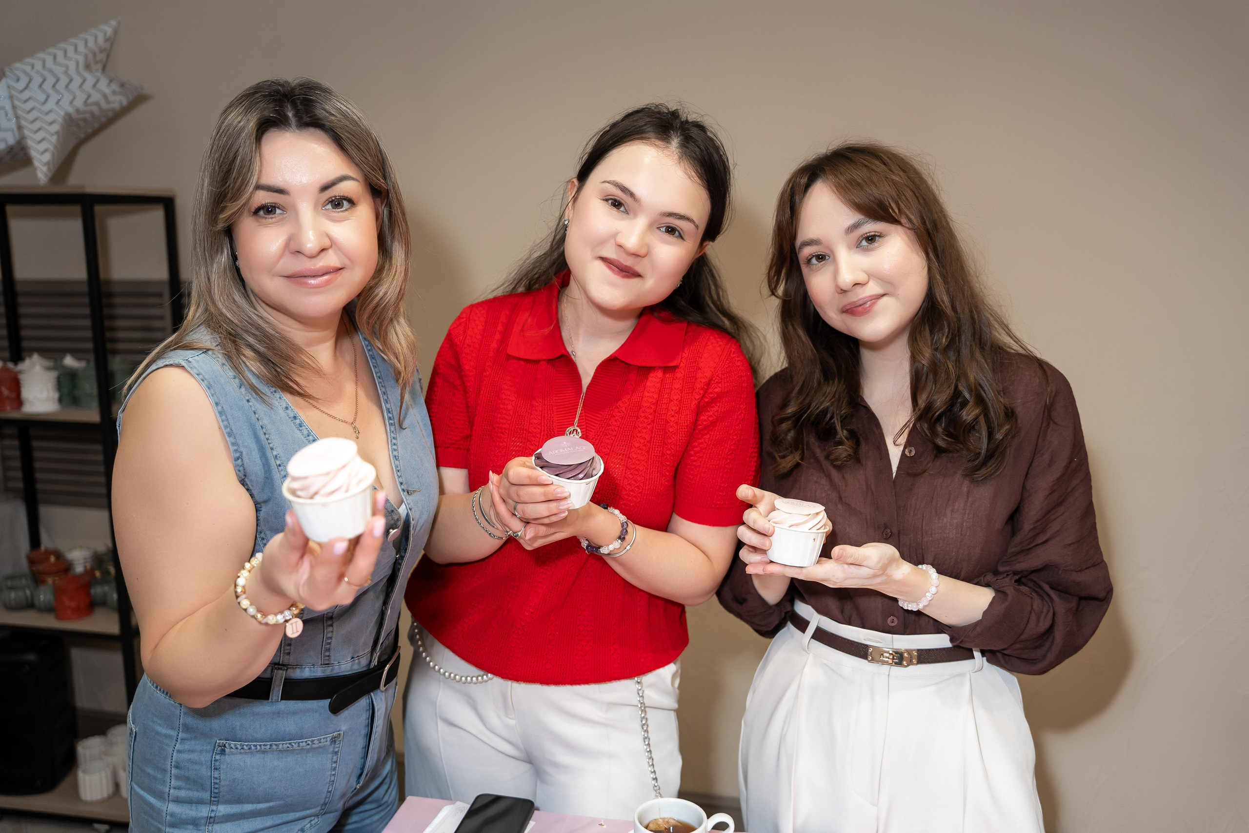 День рождения Aromalage — 5 лет вдохновения 🕯️. Мастер-классы AROMALAGE в Казани и Нижнем Новгороде для двоих, на девичник, в группе