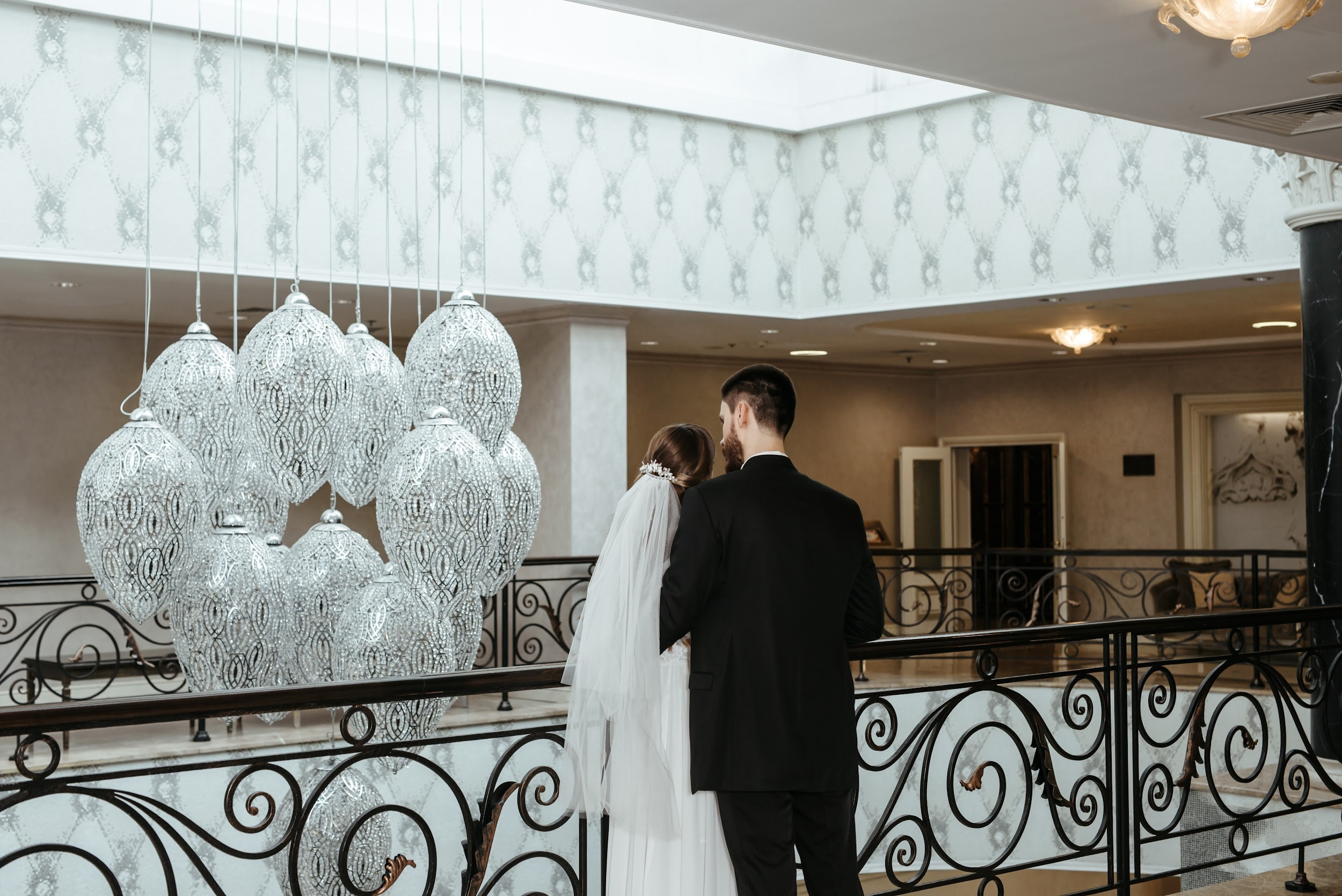 Свадьба в ресторане усадьбы Видная. Kirillova Studio — мастерская декора и событий Юли Кирилловой